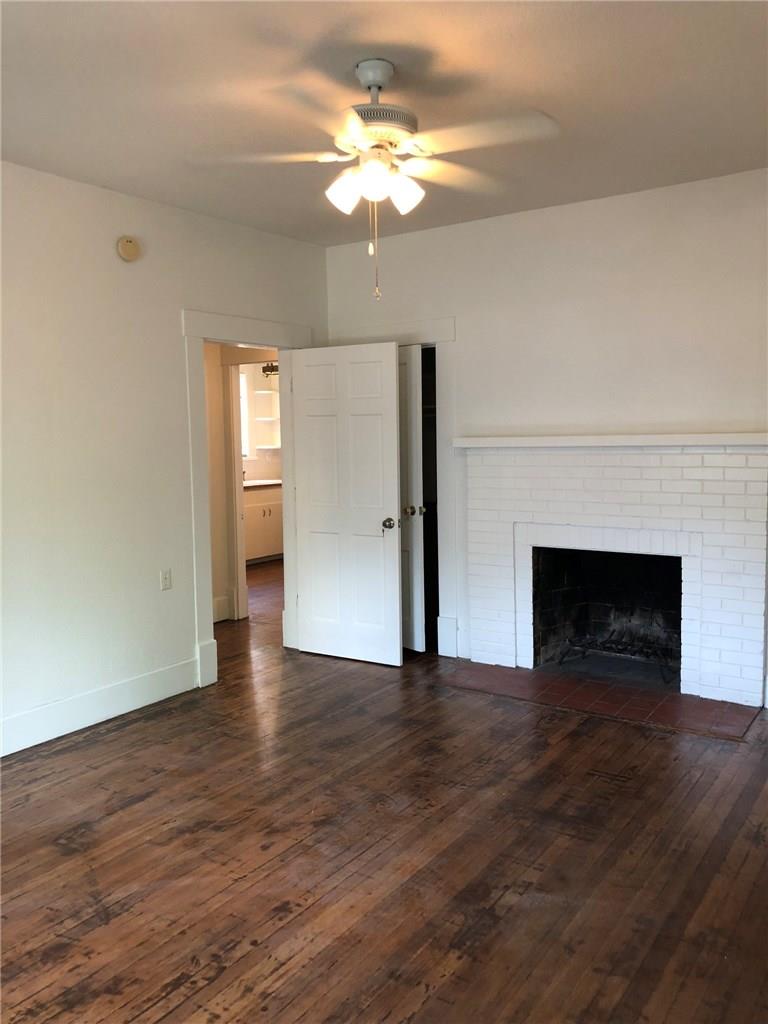 407 W 35th St A Property Photo 8
