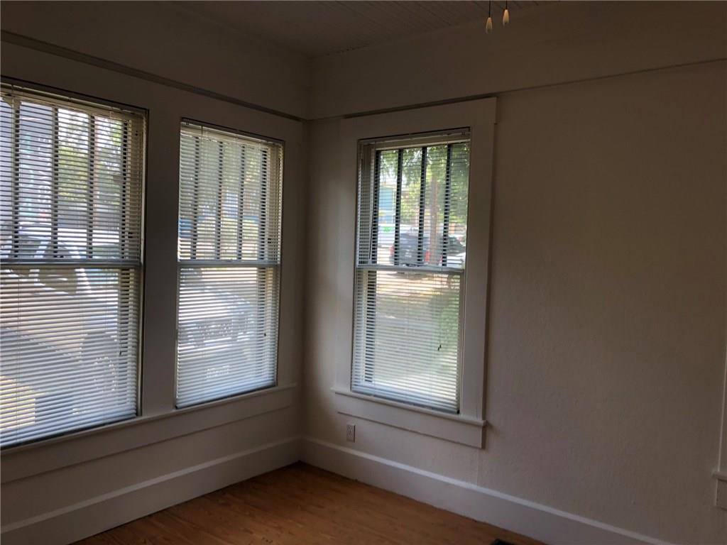 407 W 35th St A Property Photo 11