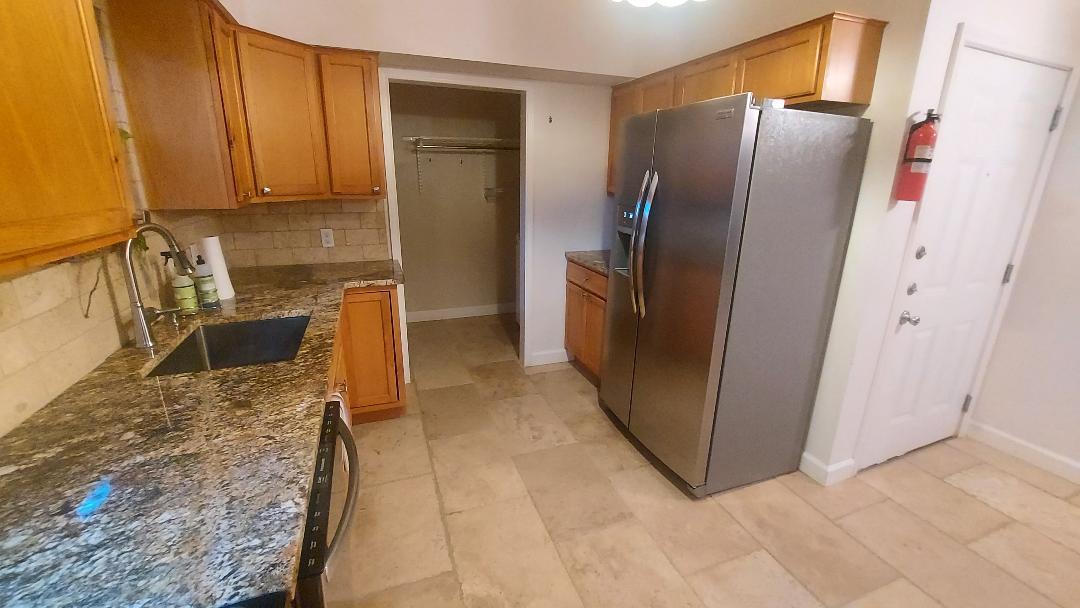 1807 Barbara St Property Photo 12
