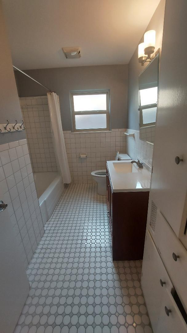 1807 Barbara St Property Photo 24