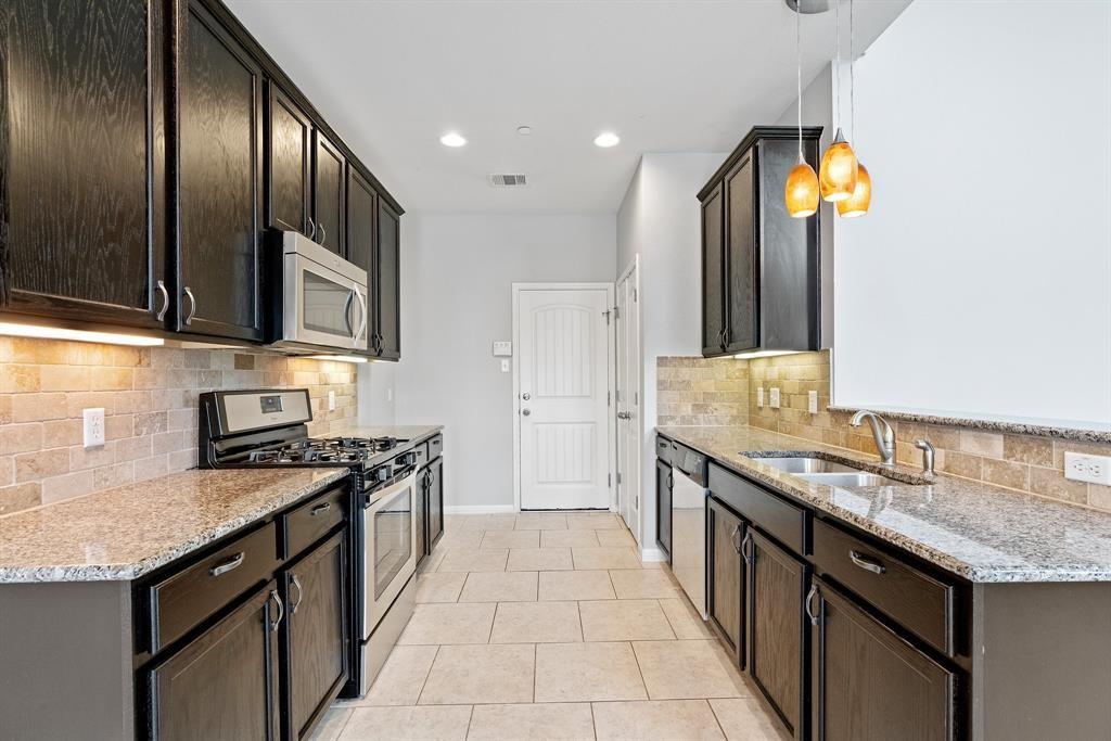 1900 Little Elm Trl 23 Property Photo 6