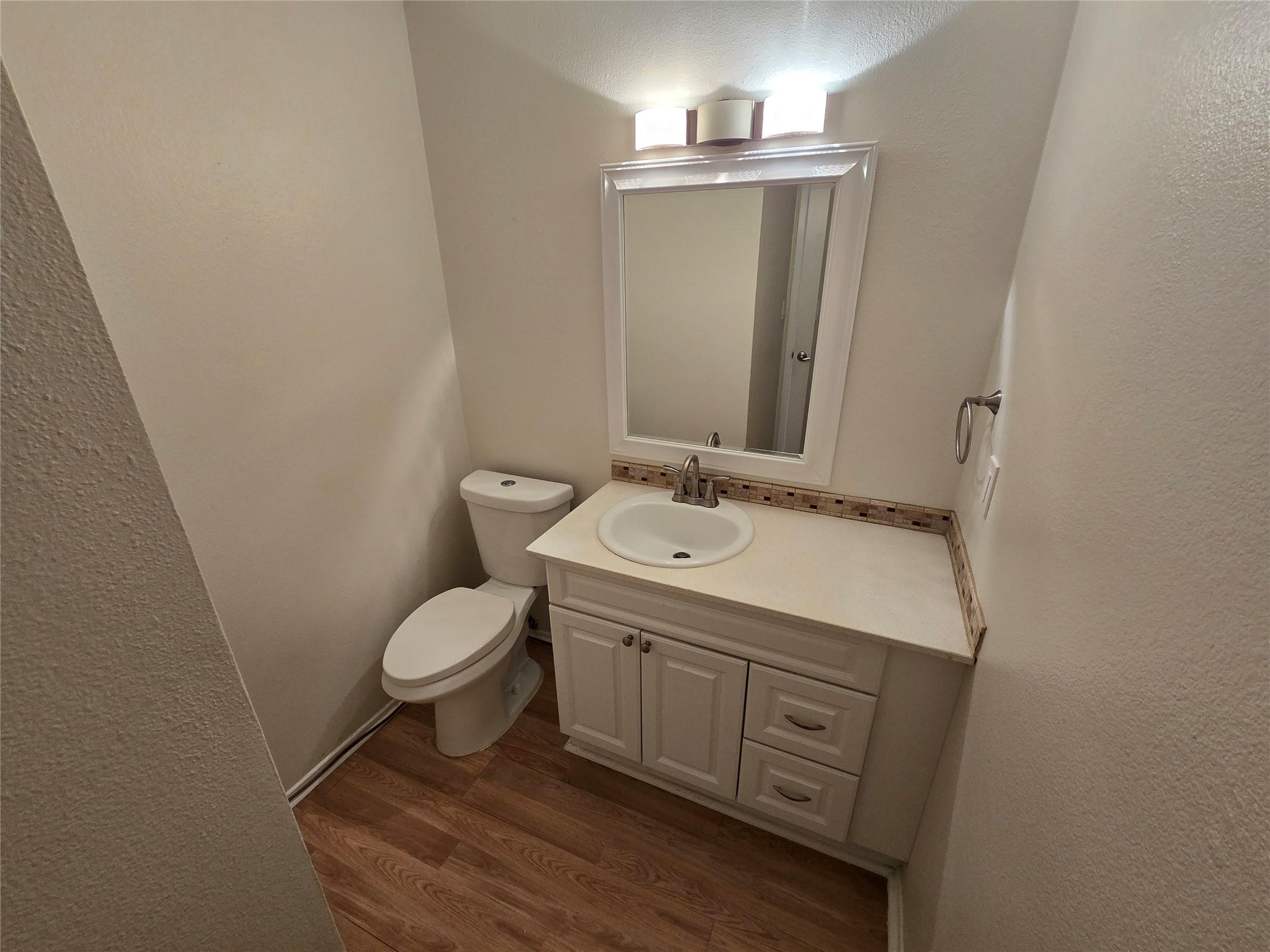 500 E Riverside Dr #229 Property Photo 7