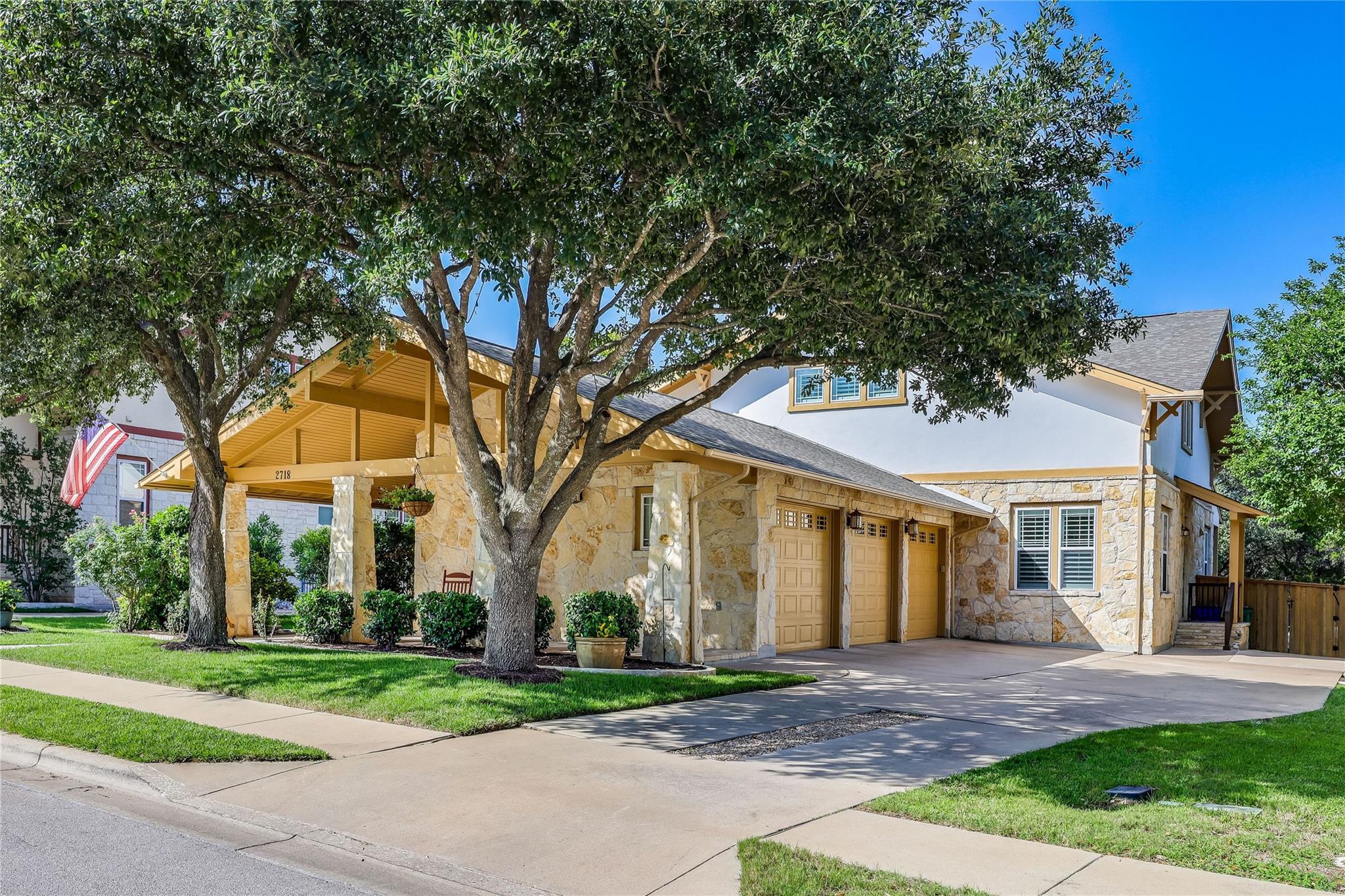 2718 Grand Oaks Loop Property Photo