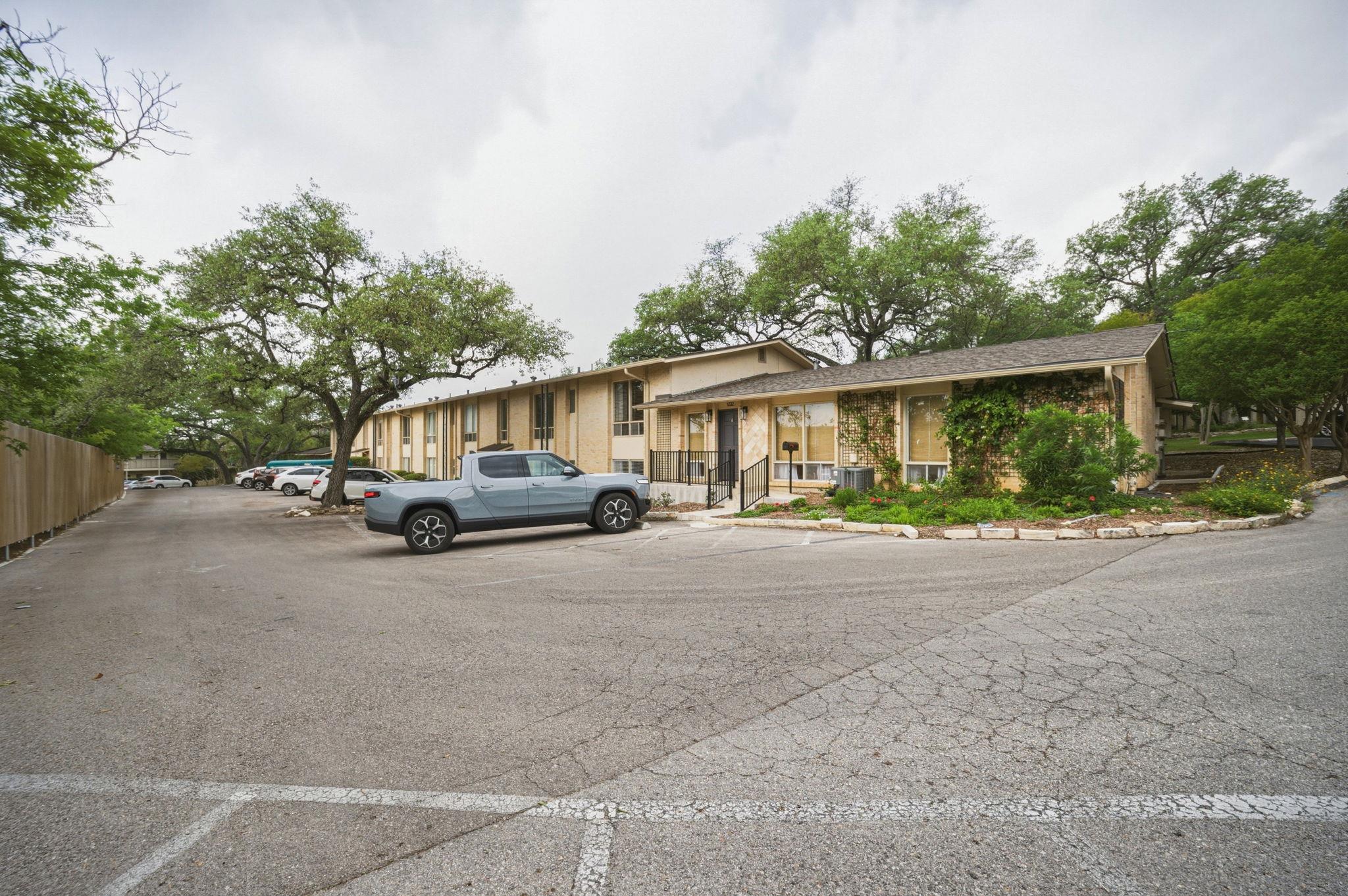 5332 Balcones Dr #b Property Photo 19