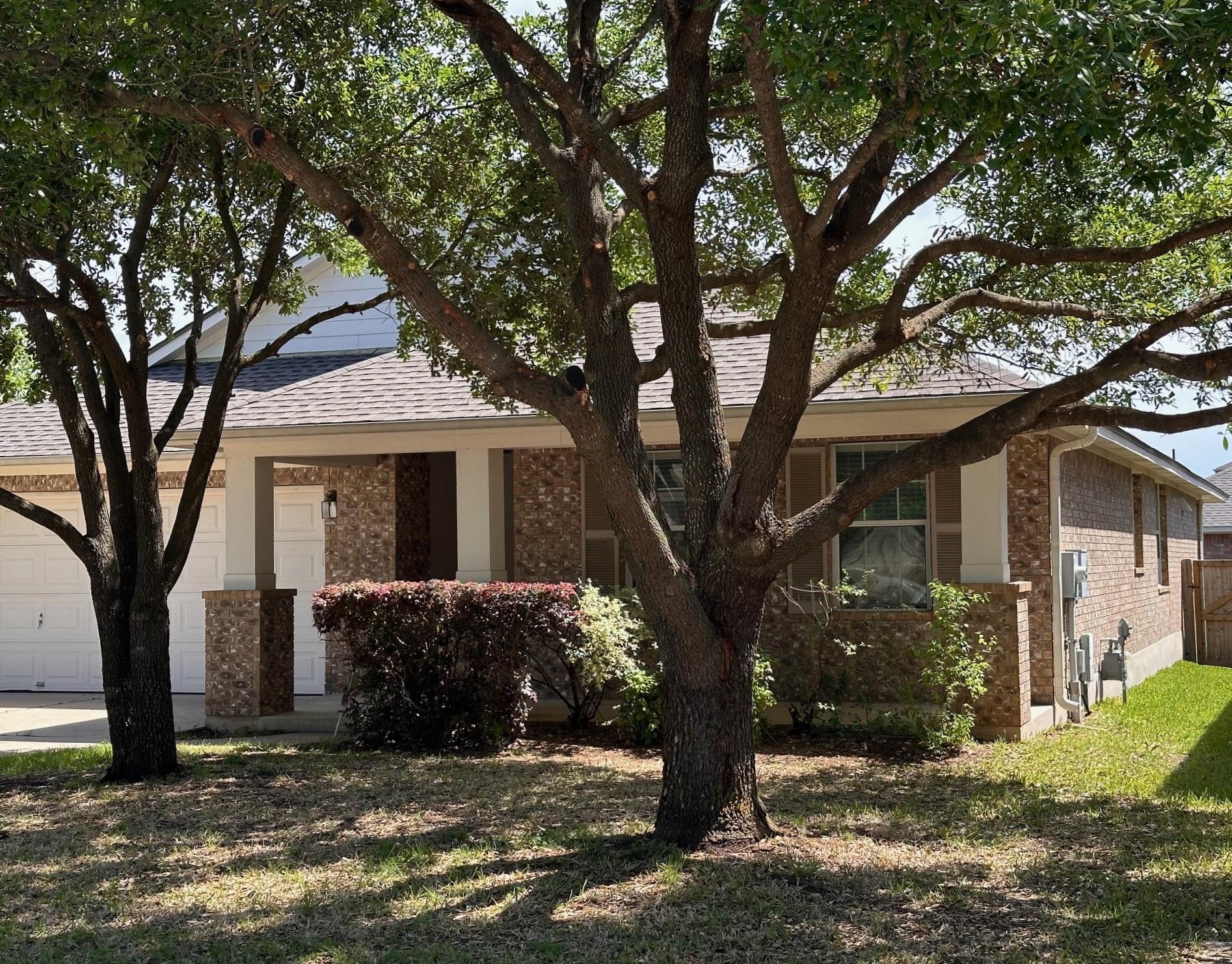 15008 Fernhill Dr Property Photo 3