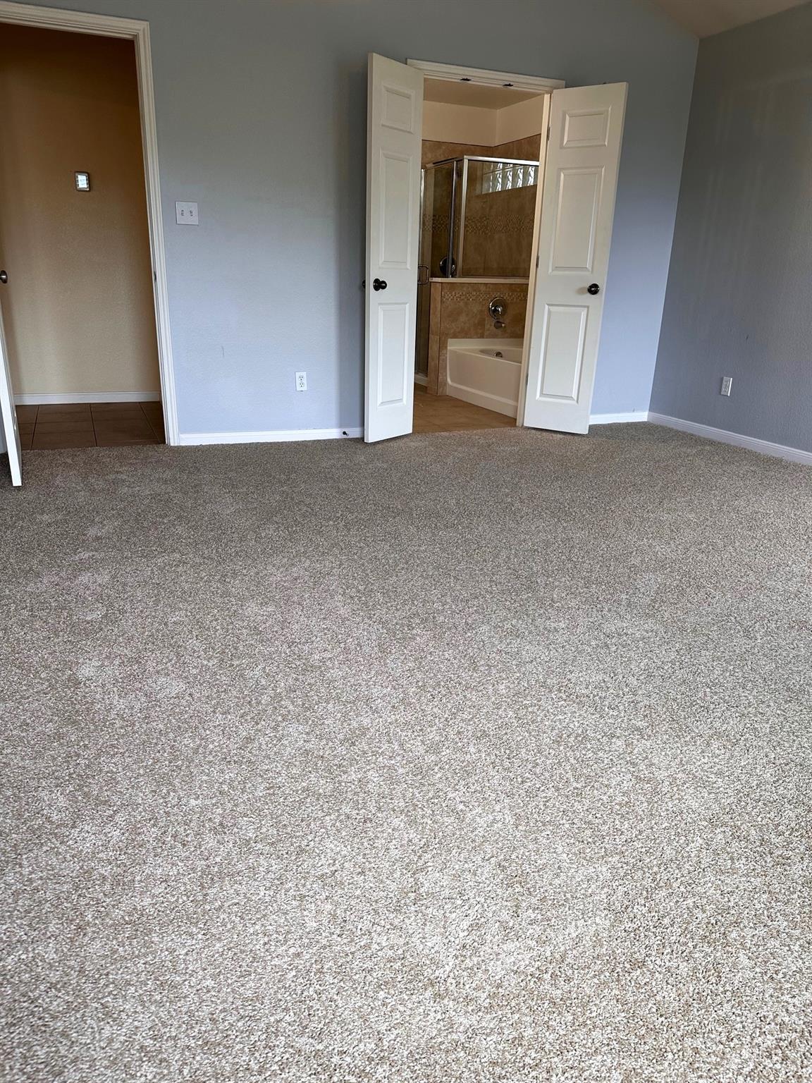 15008 Fernhill Dr Property Photo 14