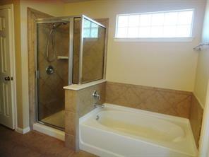 15008 Fernhill Dr Property Photo 16