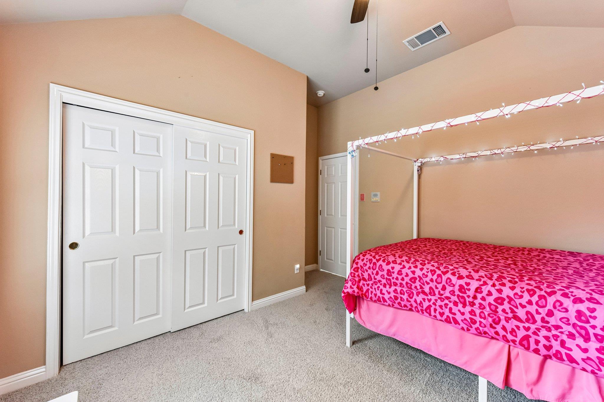 10216 Anahuac Trl Property Photo 15