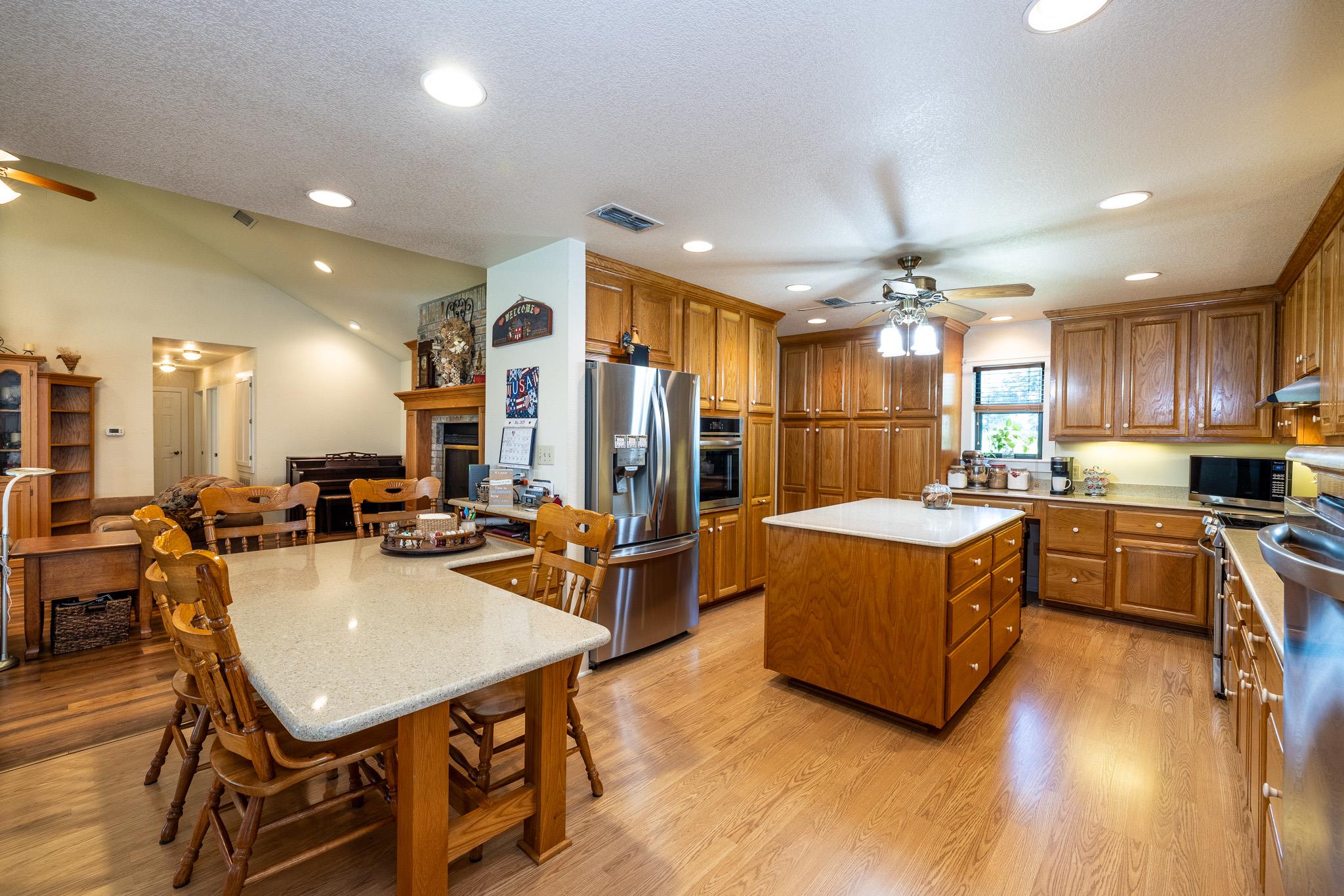 6589 State Highway 304 None Property Photo 10