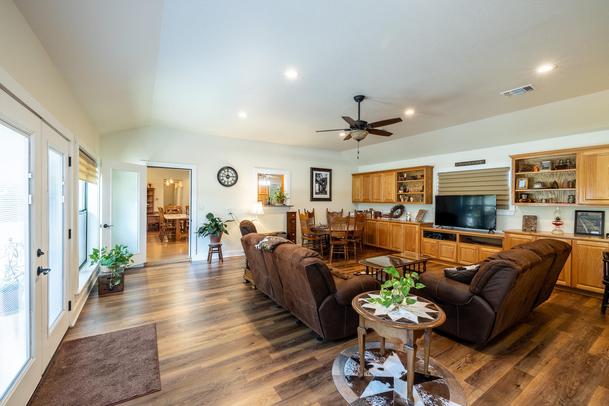 6589 State Highway 304 None Property Photo 15
