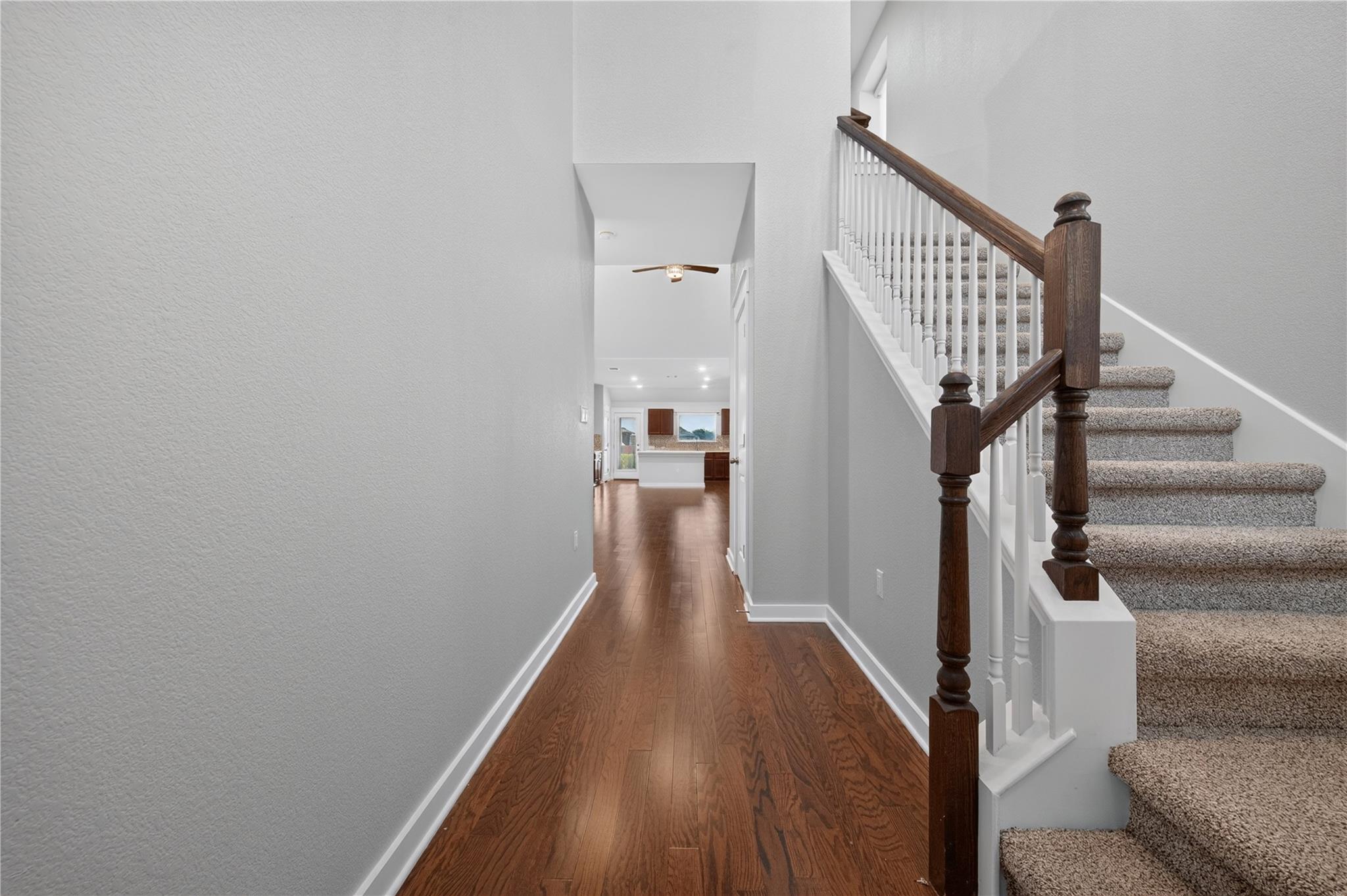 6904 Pleasanton Pkwy Property Photo 4