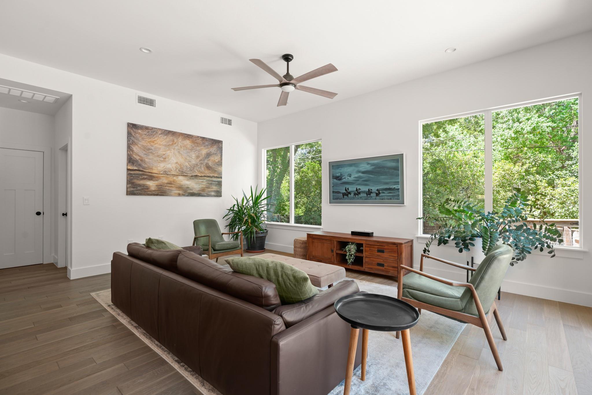 2506 Friar Tuck Ln Property Photo 10