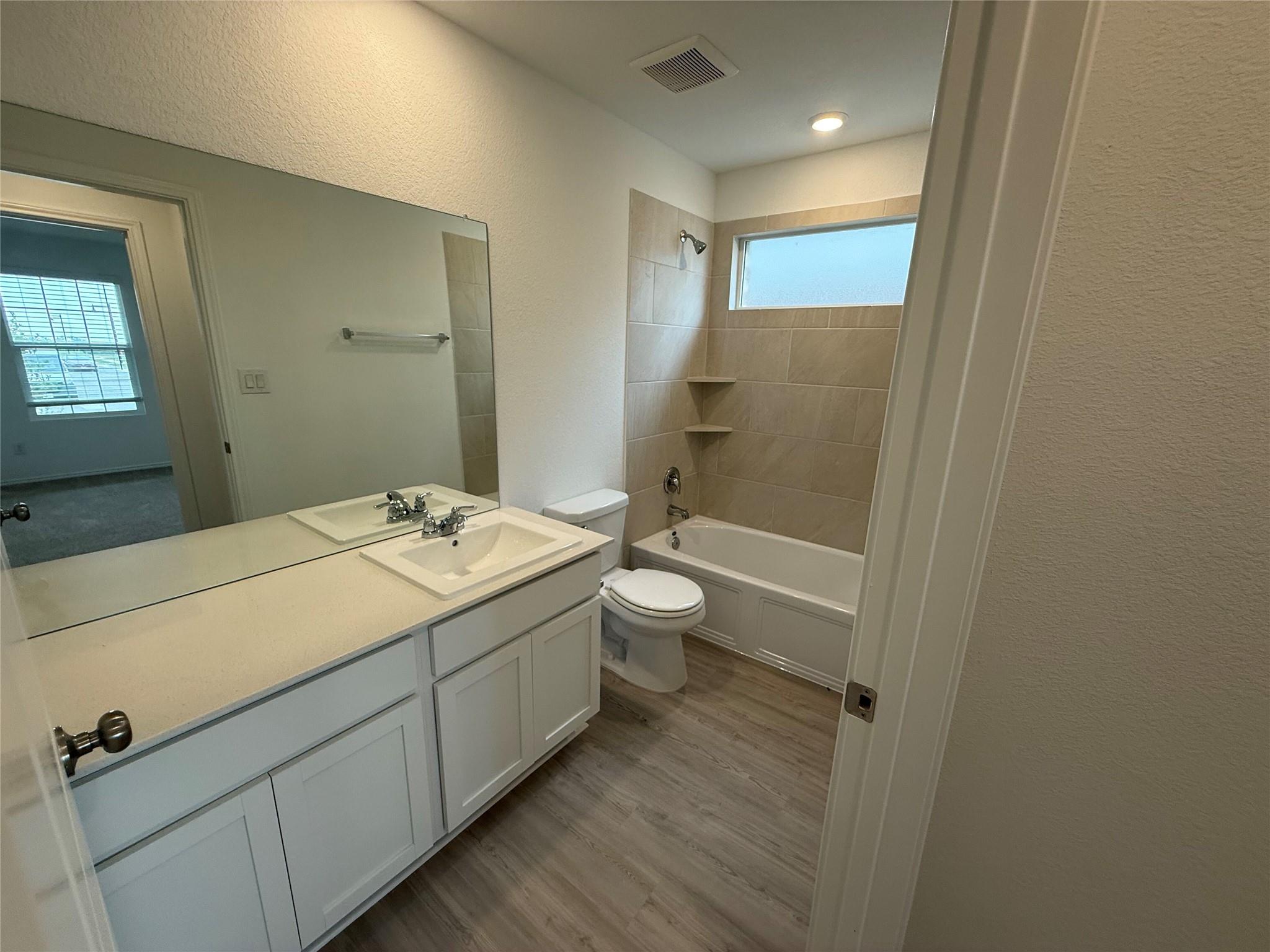 125 Sormonne Loop Property Photo 4