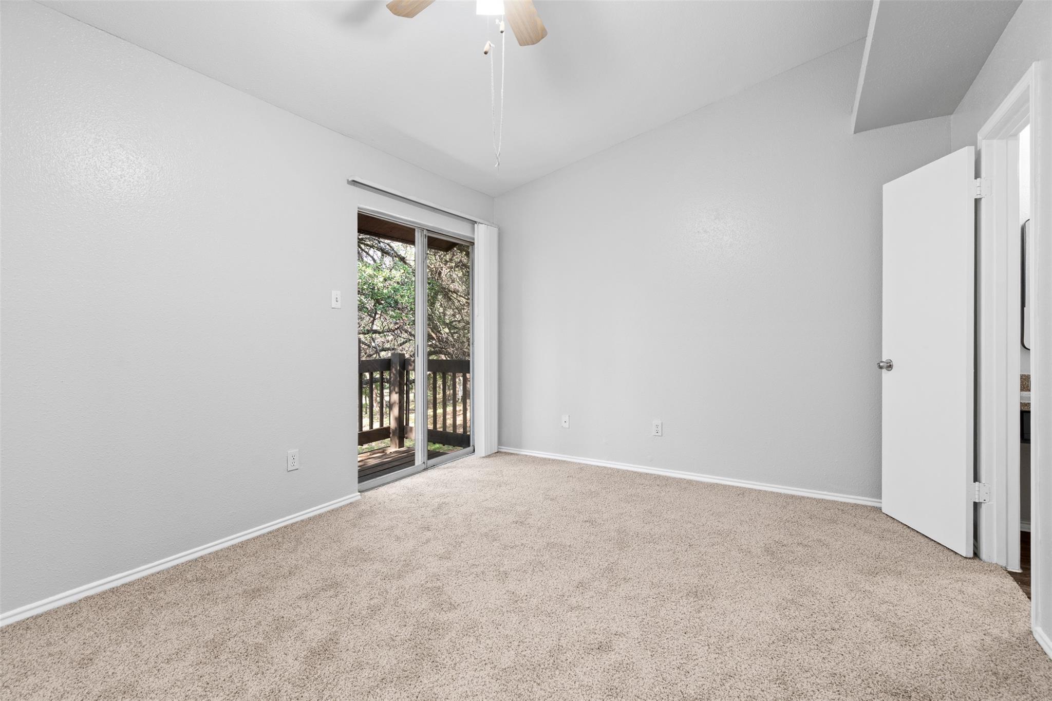 1815 River Crossing Cir #d Property Photo 15