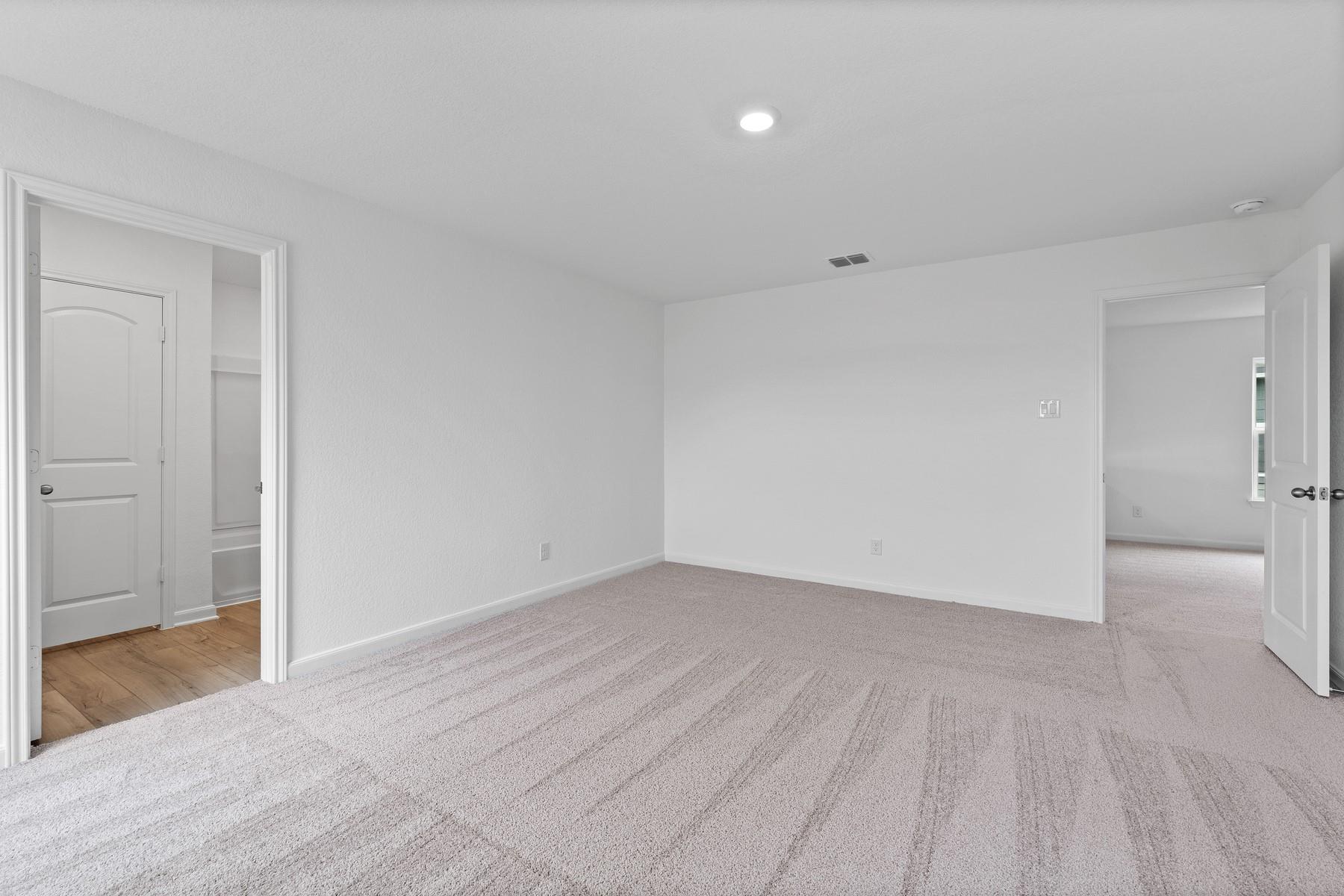 369 Silent Meadow Run Property Photo 4