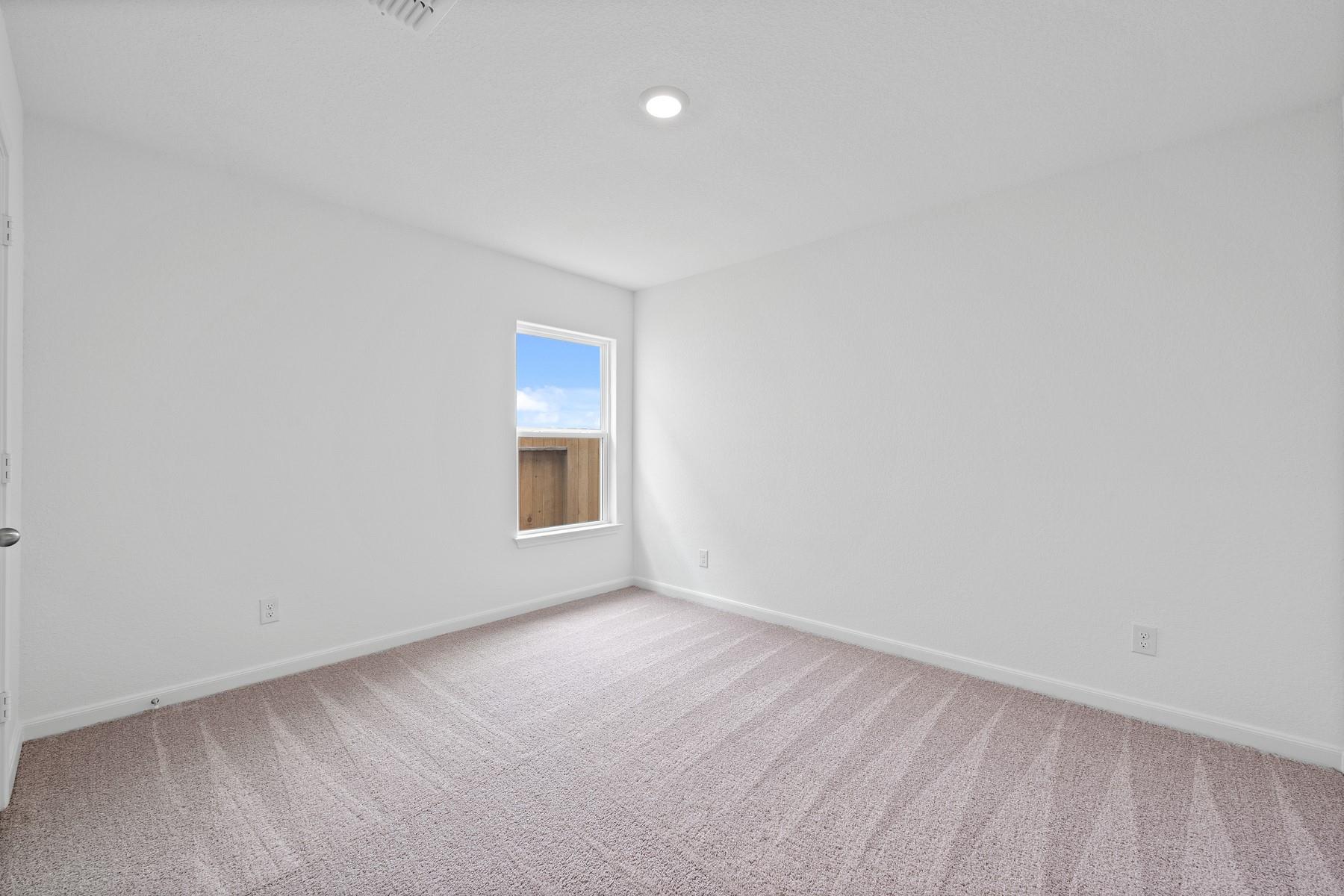 369 Silent Meadow Run Property Photo 7
