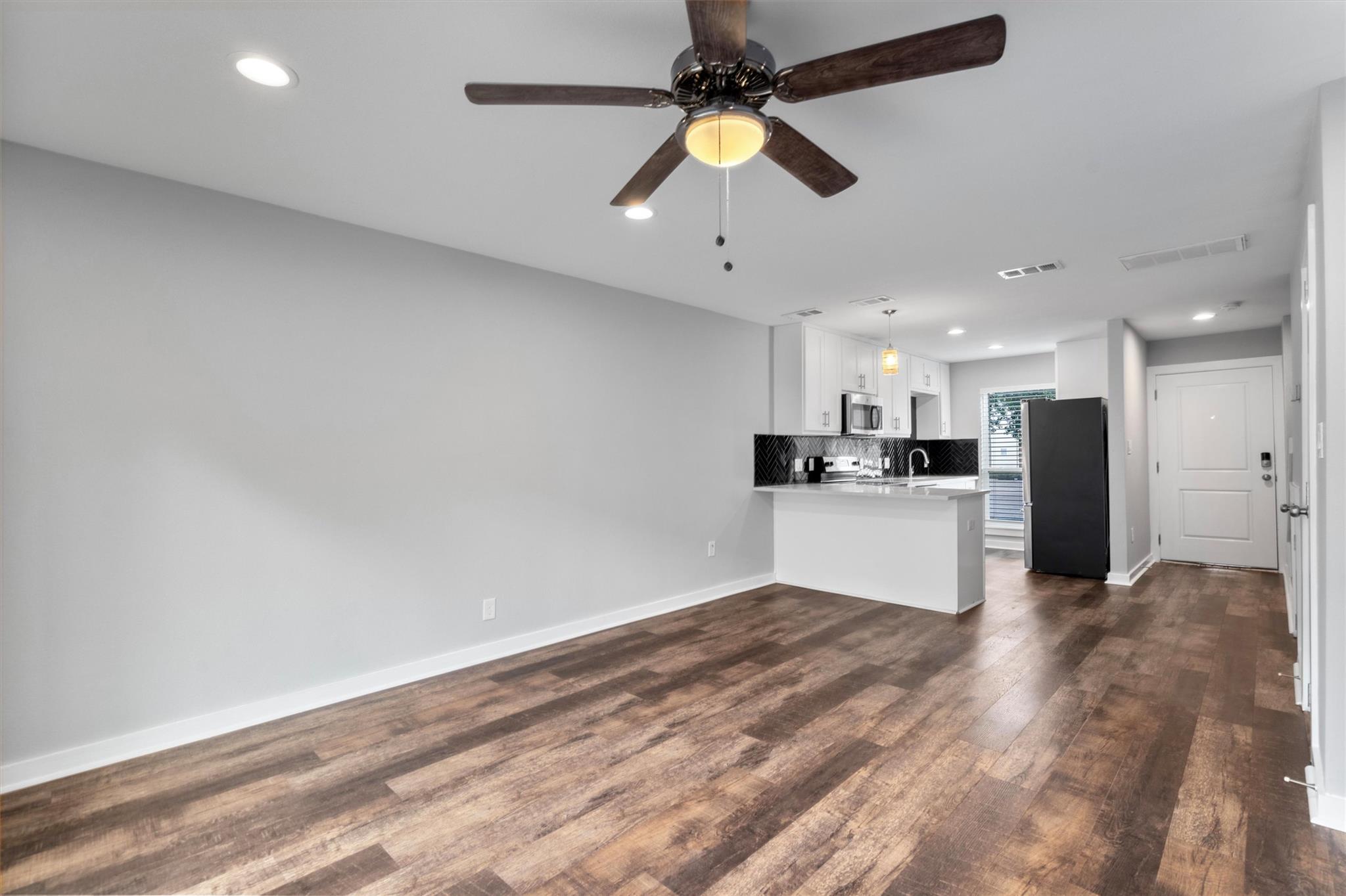 3810 Southway Dr #103 Property Photo 1