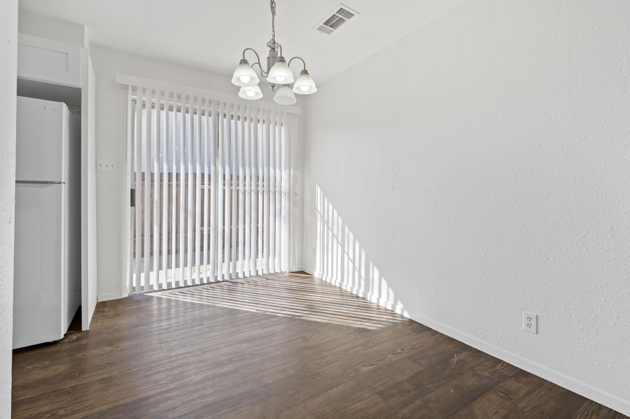 7200 Creekside Dr #d Property Photo 8