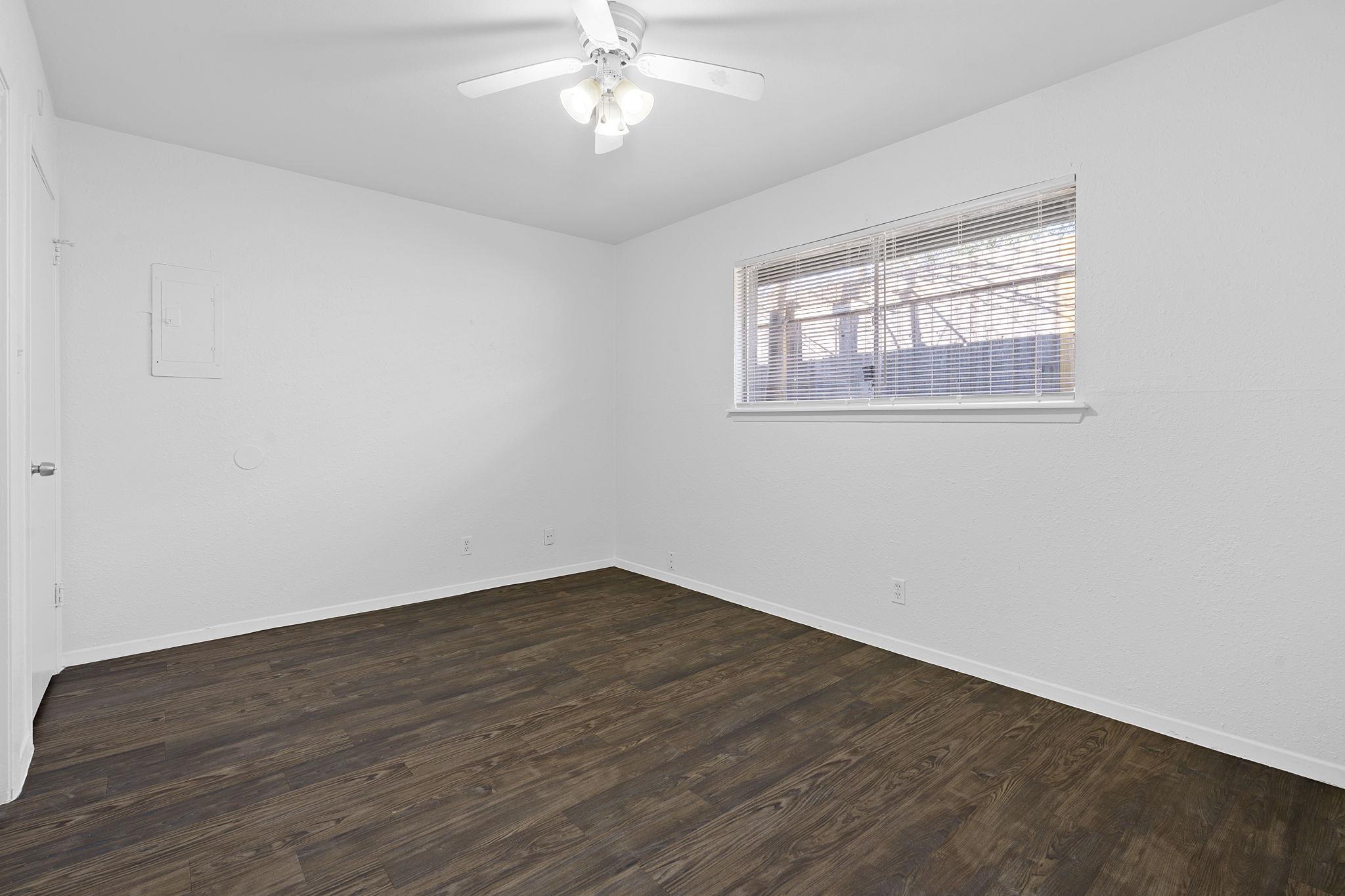 7200 Creekside Dr #d Property Photo 14
