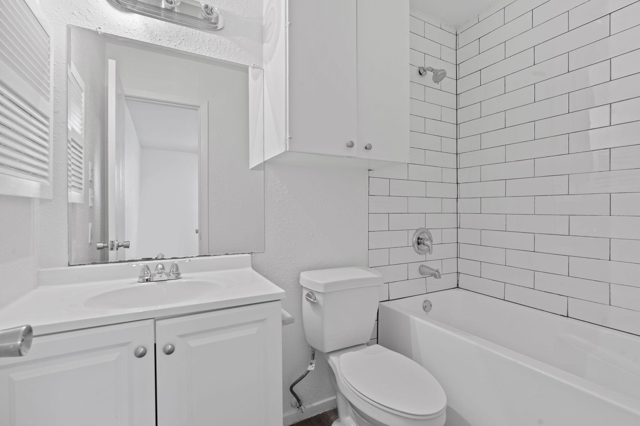 7200 Creekside Dr #d Property Photo 15