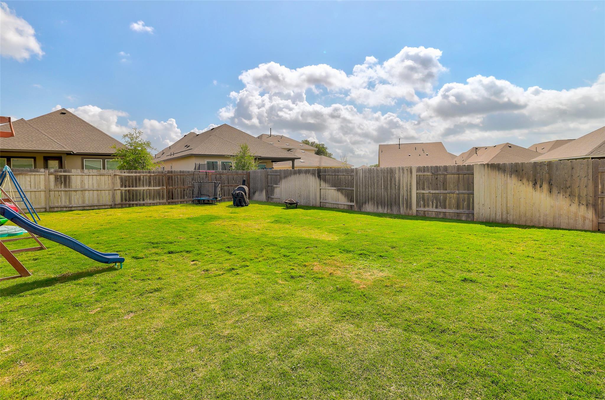 112 Rocking R Ct Property Photo 40