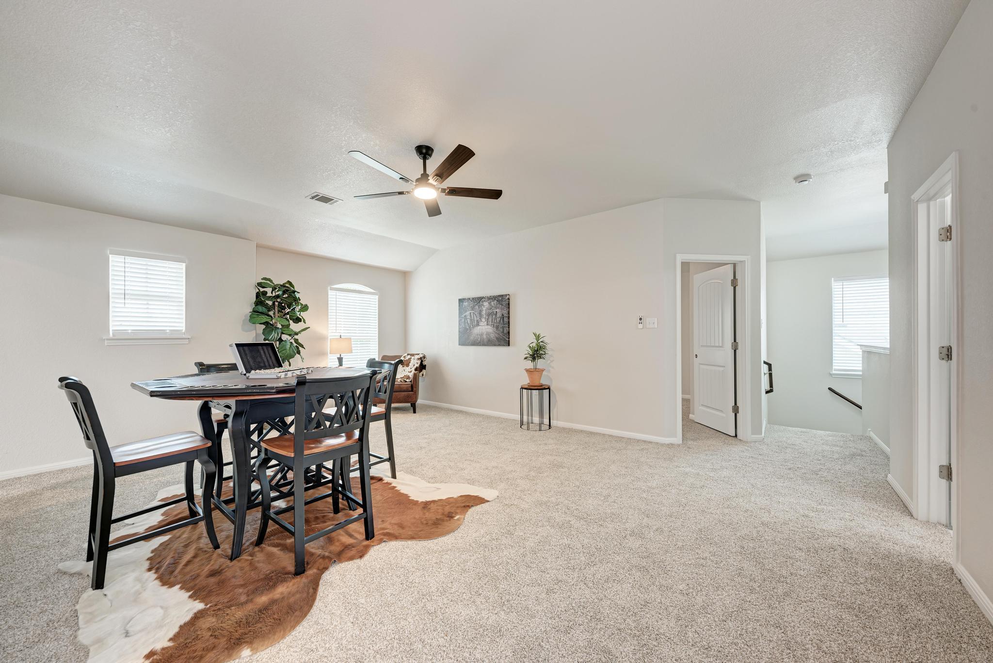 1704 Stonehaven Ln Property Photo 34