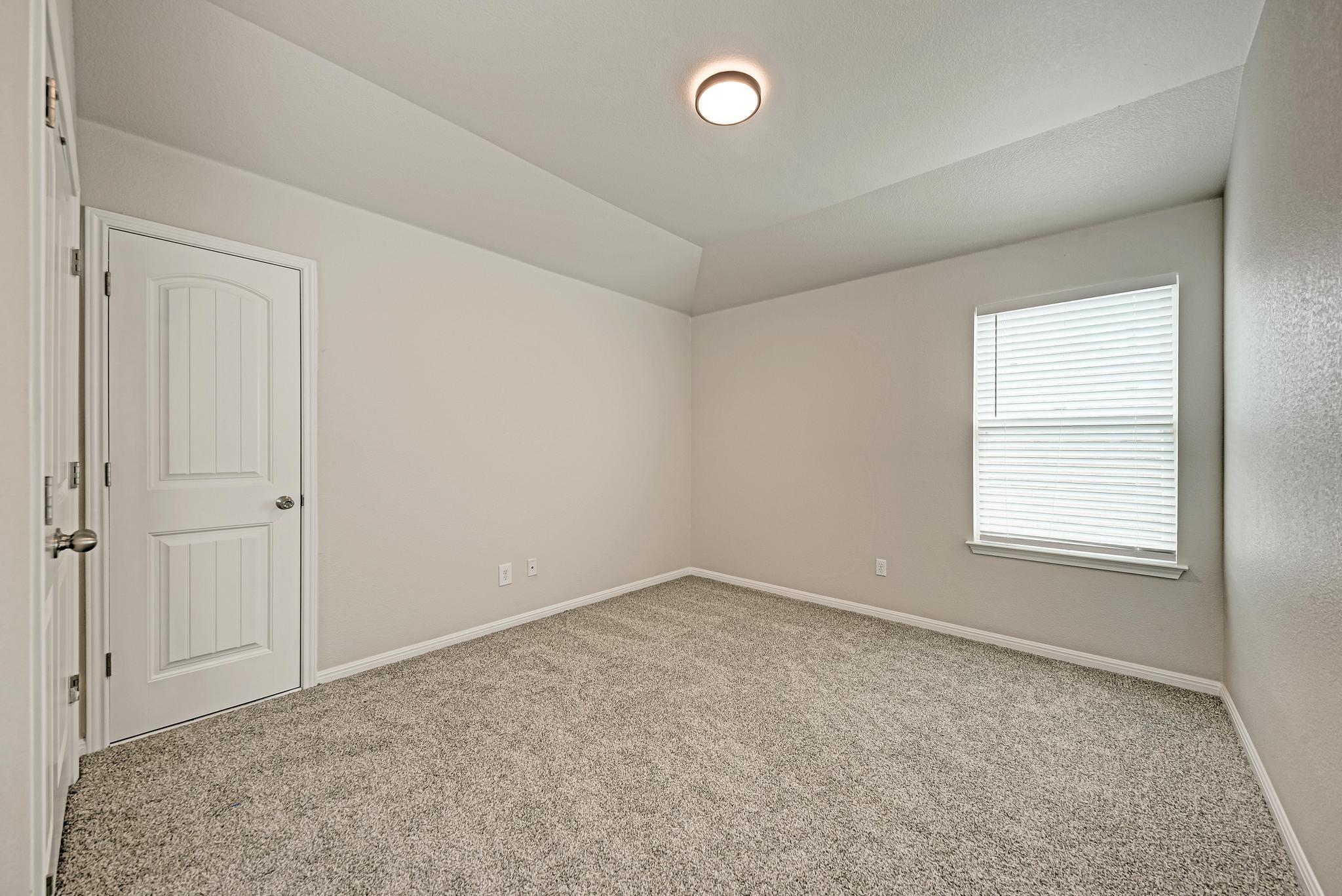 1704 Stonehaven Ln Property Photo 35