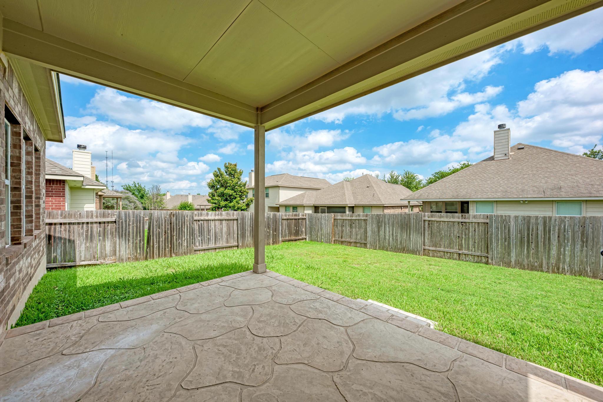 1704 Stonehaven Ln Property Photo 39