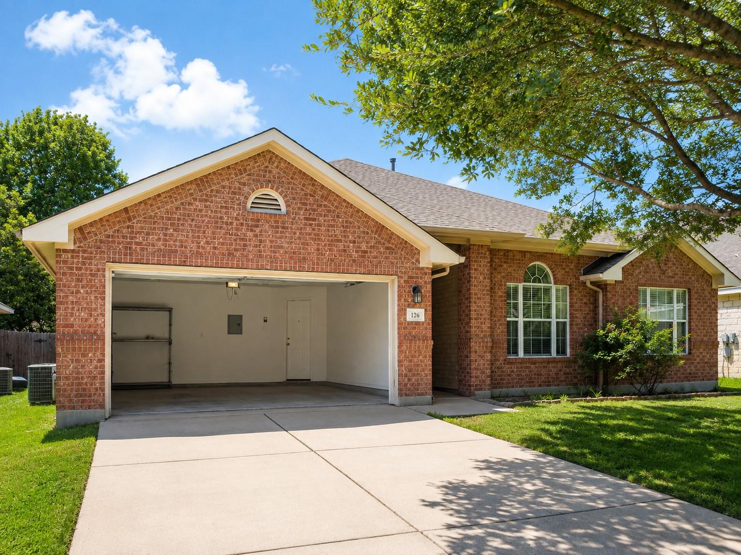 126 Copperwood Loop Property Photo 1