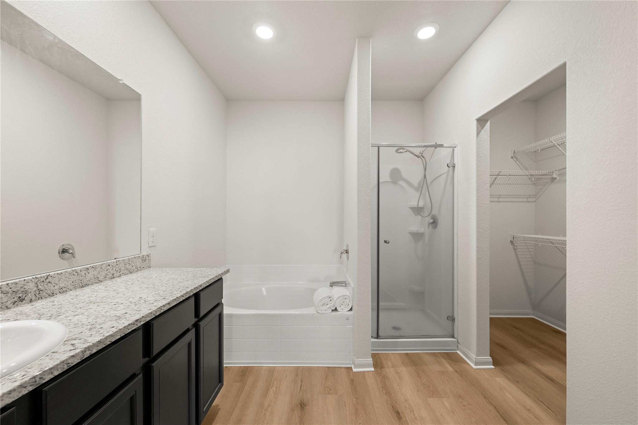 101 Hyacinth Way #1-l Property Photo 9