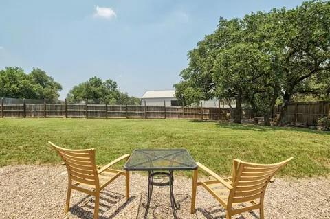 15310 Storm Dr Property Photo 6