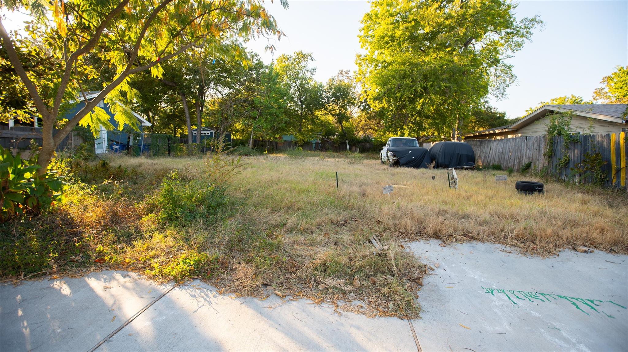 8012 Gault St Property Photo 1