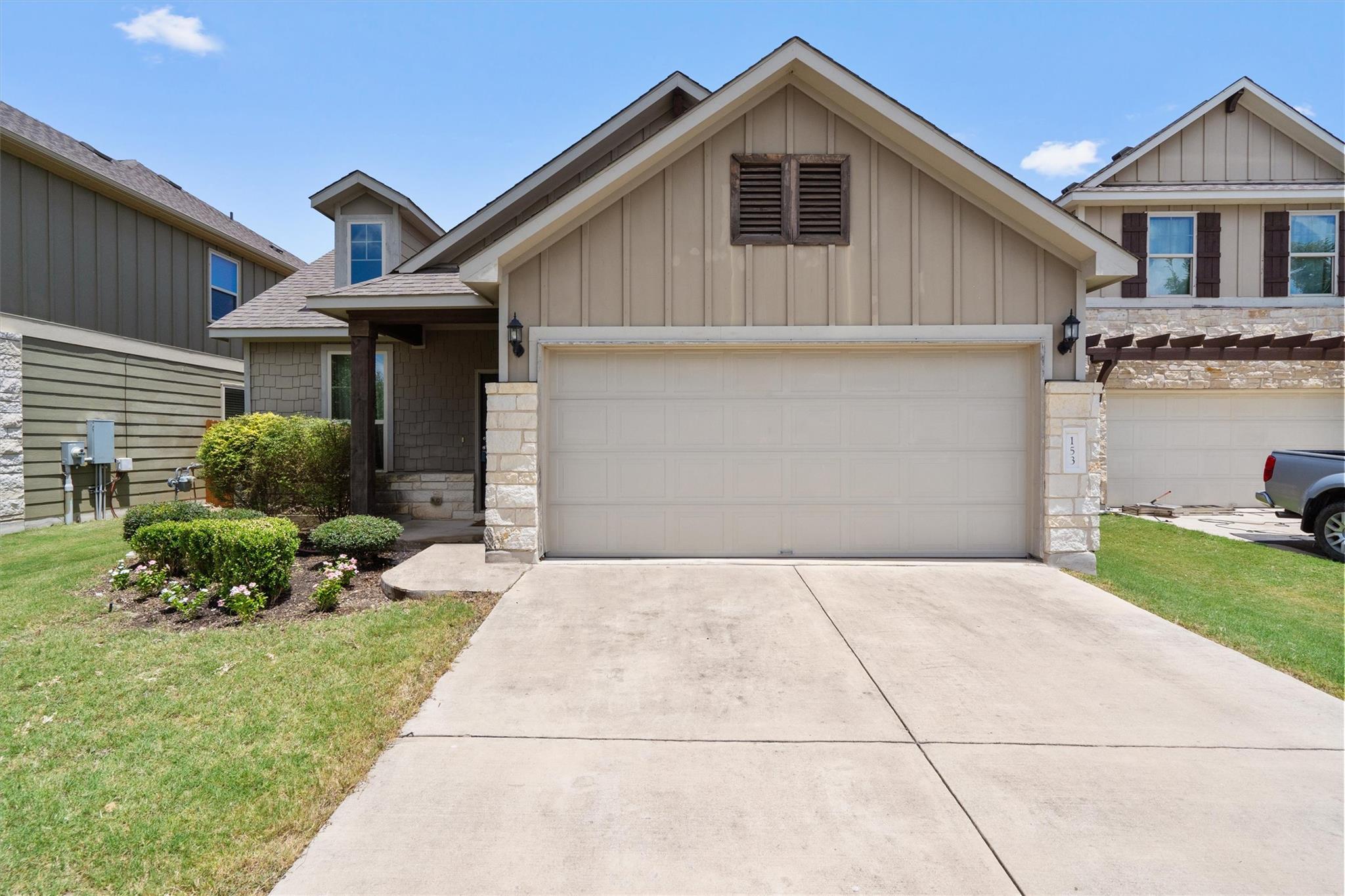 153 Carlina Loop Property Photo 1