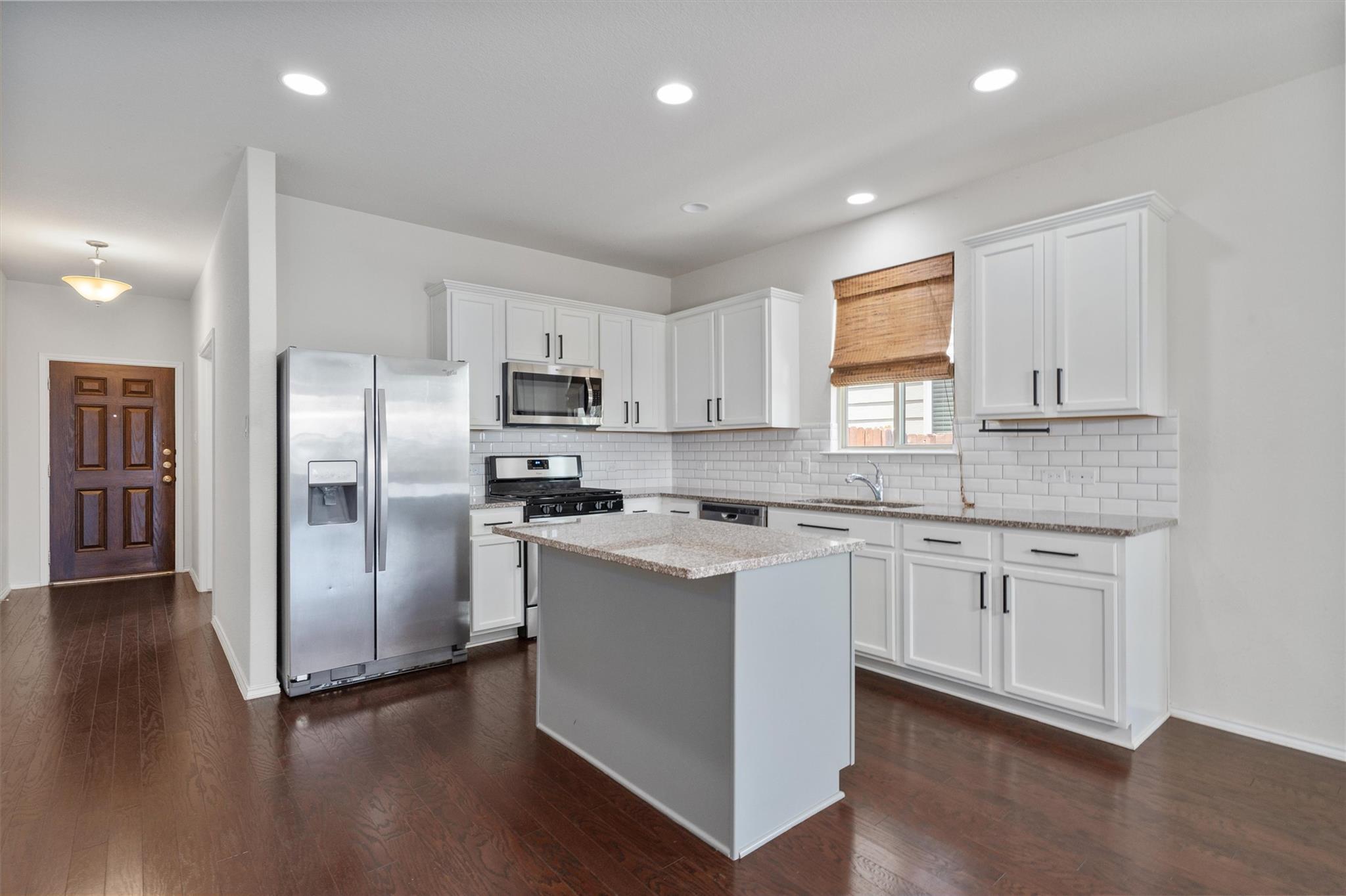 153 Carlina Loop Property Photo 7