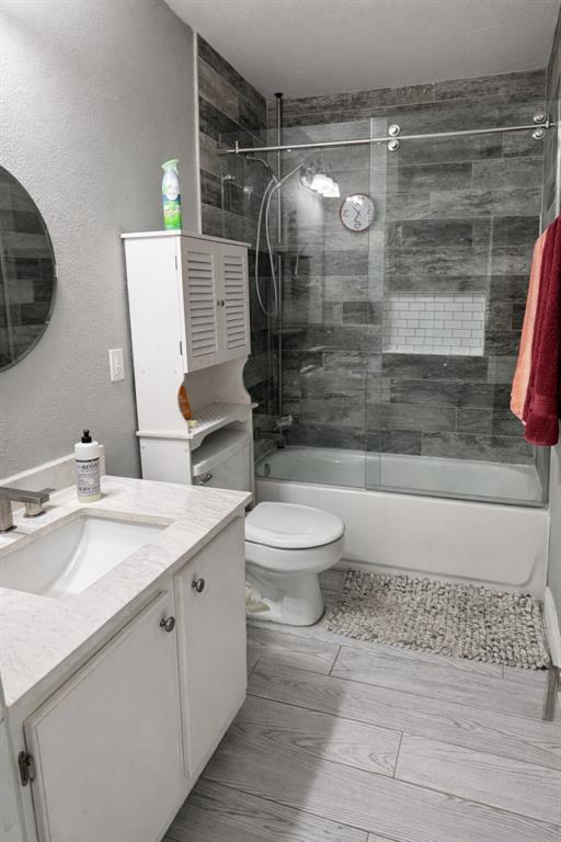 2450 Ashdale Dr #210 Property Photo 16
