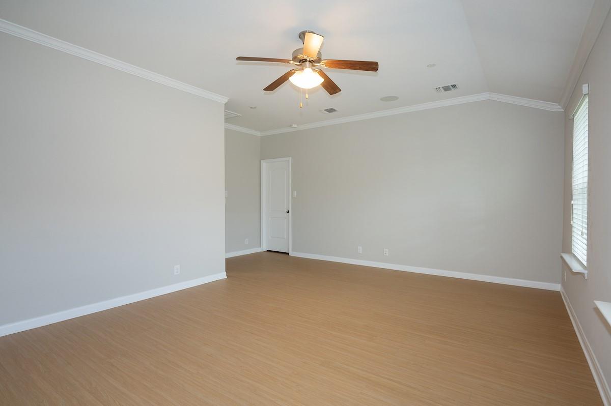 1620 Bryant Dr #103 Property Photo 12