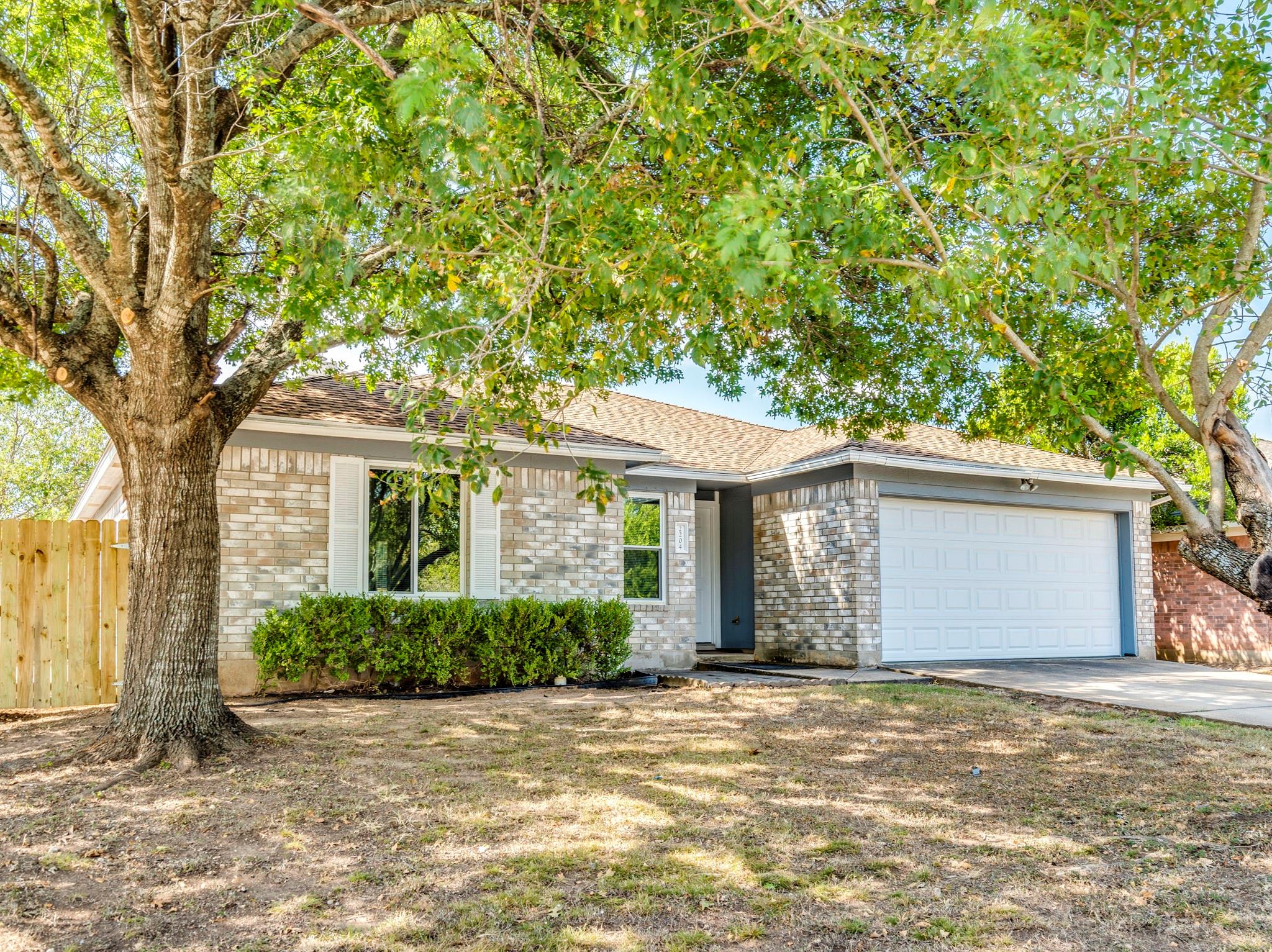 2204 Clayton Way Property Photo 2