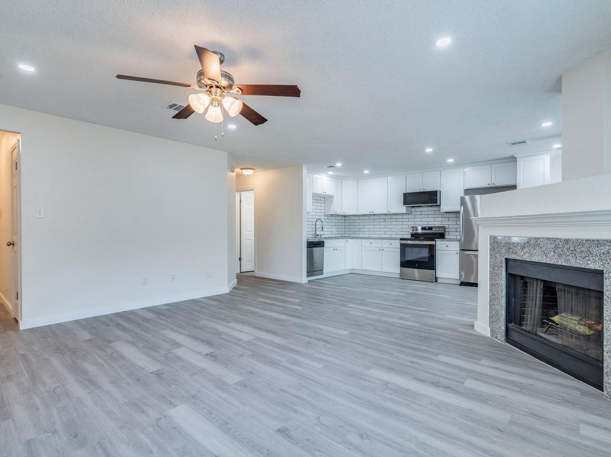 2204 Clayton Way Property Photo 5