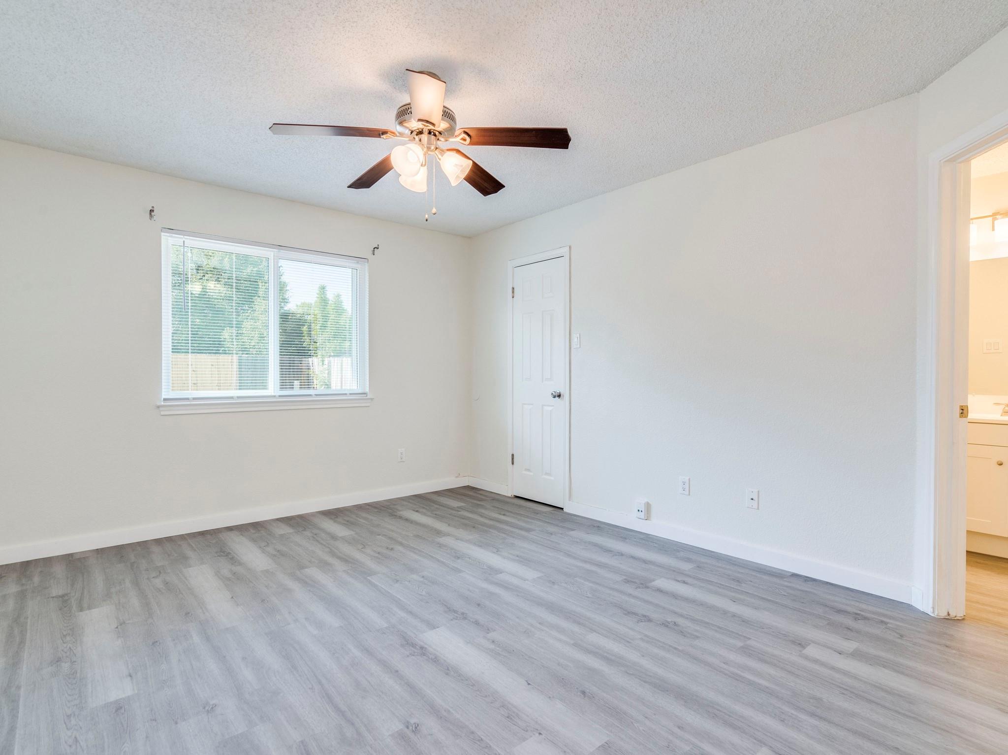 2204 Clayton Way Property Photo 11