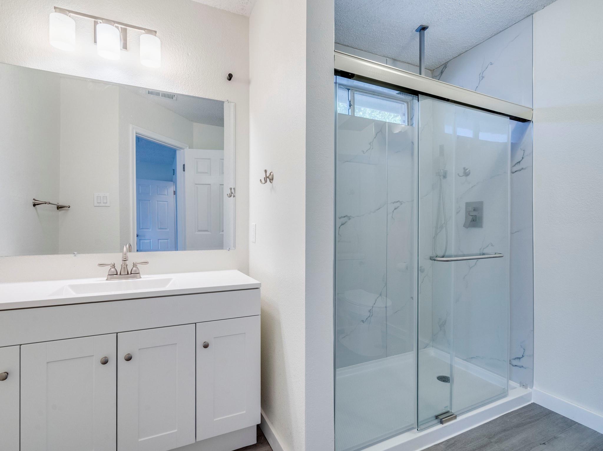2204 Clayton Way Property Photo 13