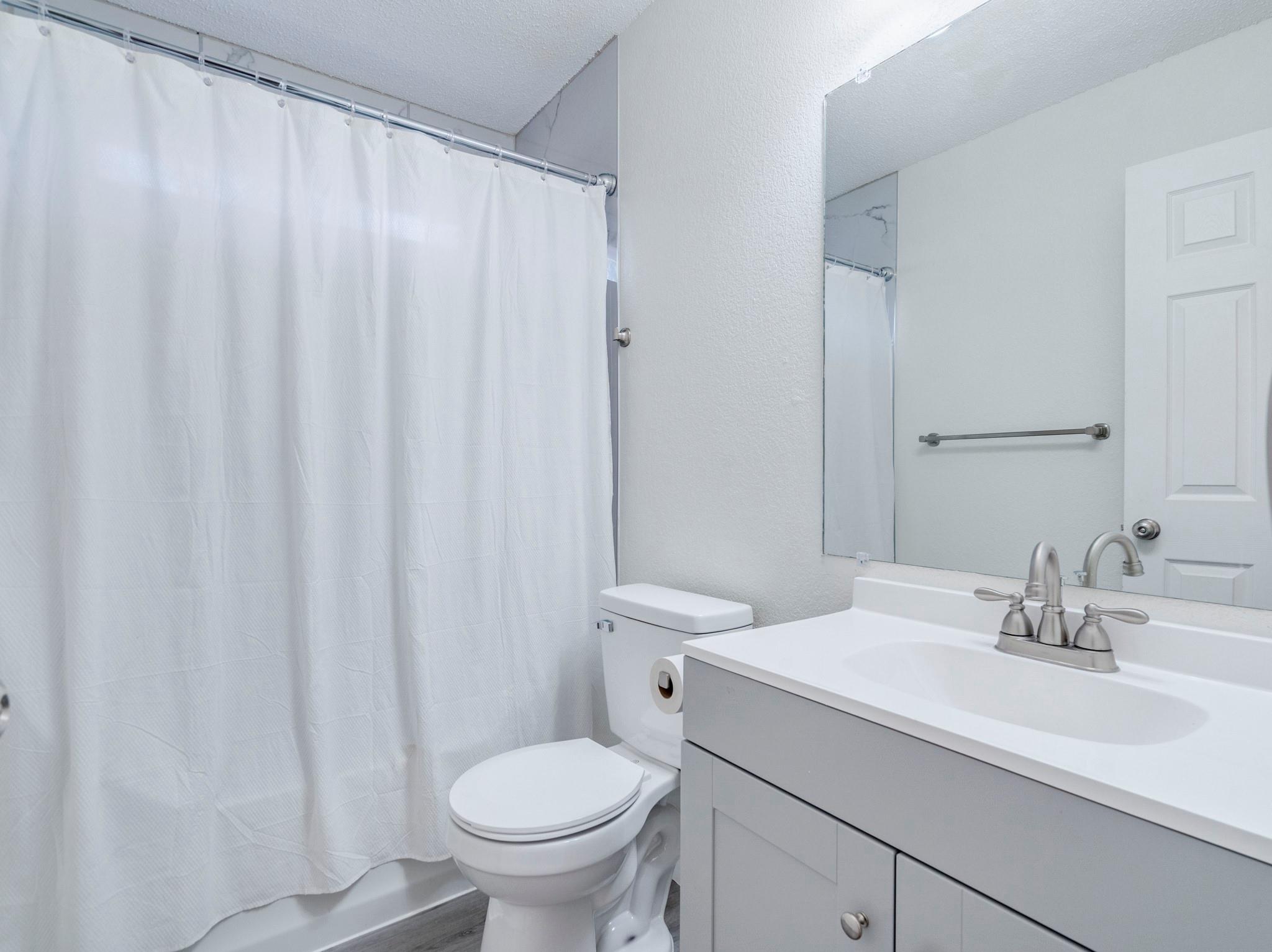 2204 Clayton Way Property Photo 19