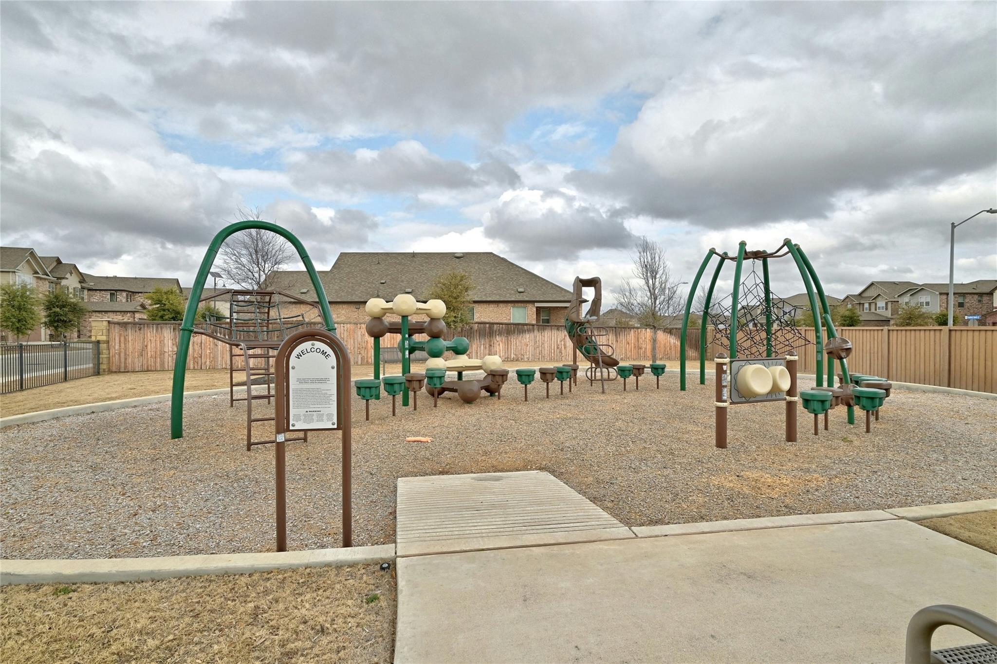 17011 Prestons Braid Ln Property Photo 28