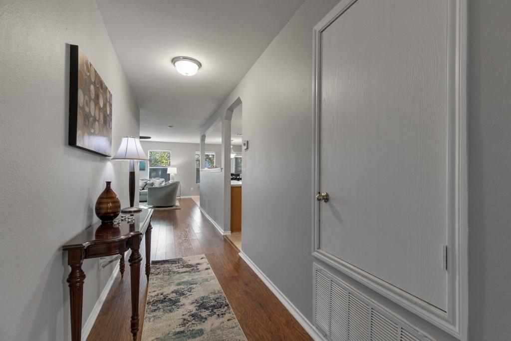 2042 Dragon Trl Property Photo 2
