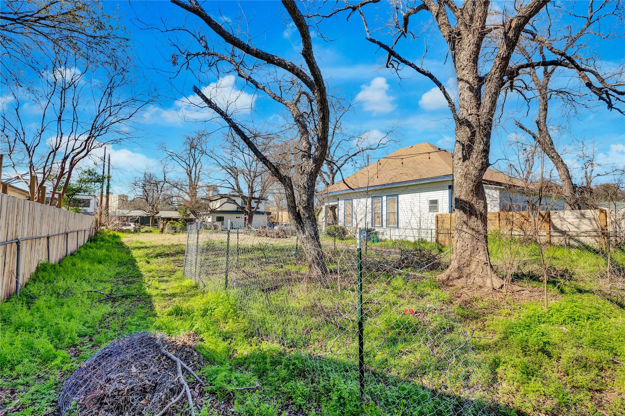 33 Chalmers Ave Property Photo 13