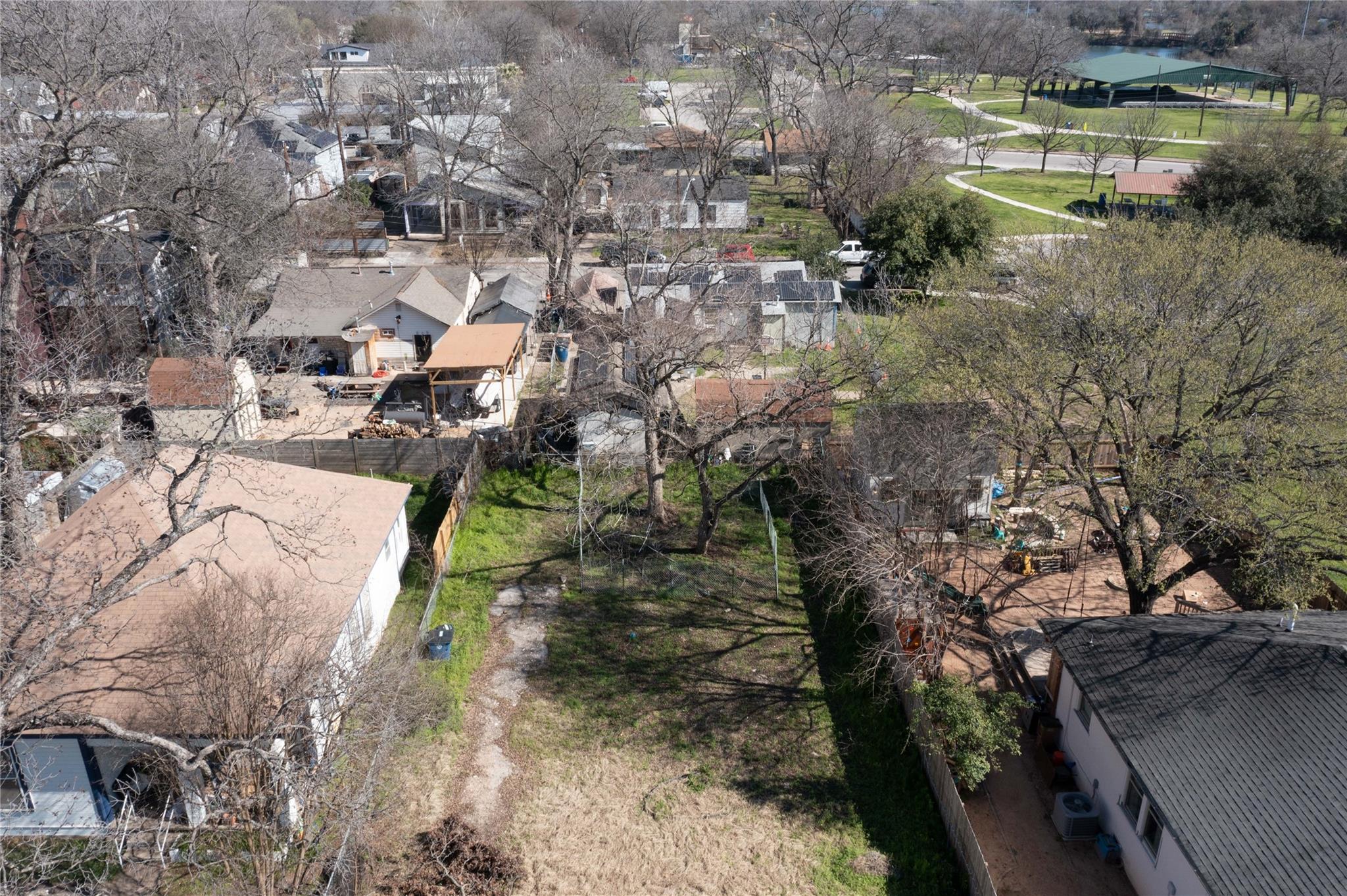 33 Chalmers Ave Property Photo 26