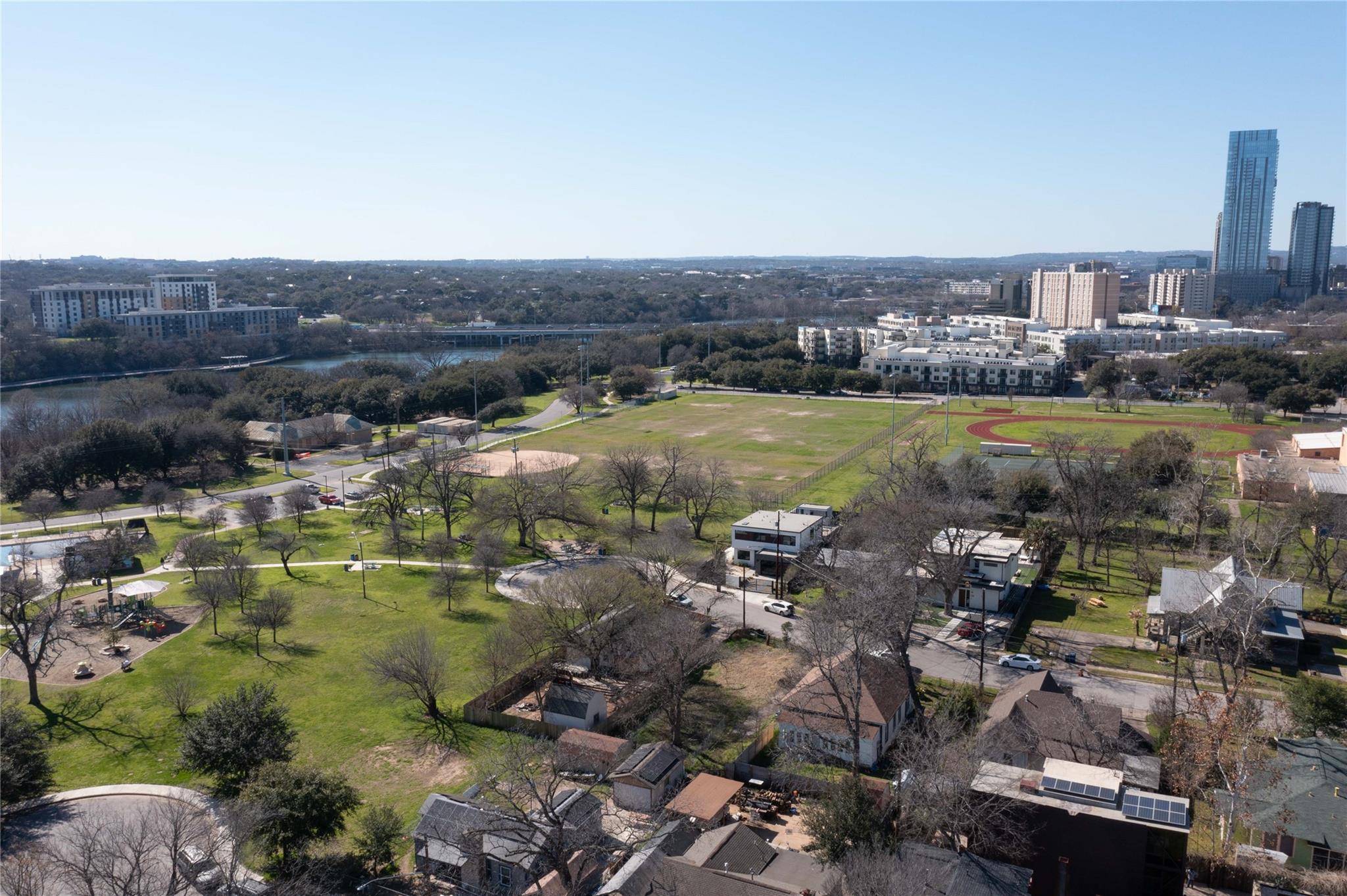 33 Chalmers Ave Property Photo 32