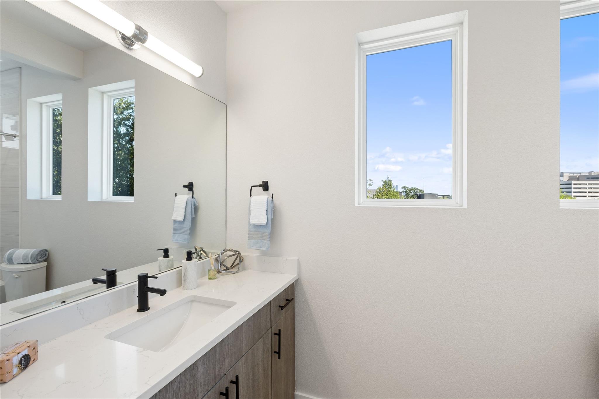 4400 Jinx Ave #2 Property Photo 28