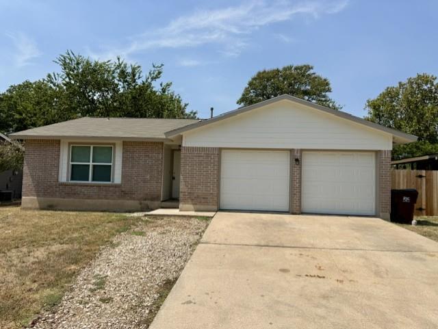 1809 Easton Dr Property Photo 1