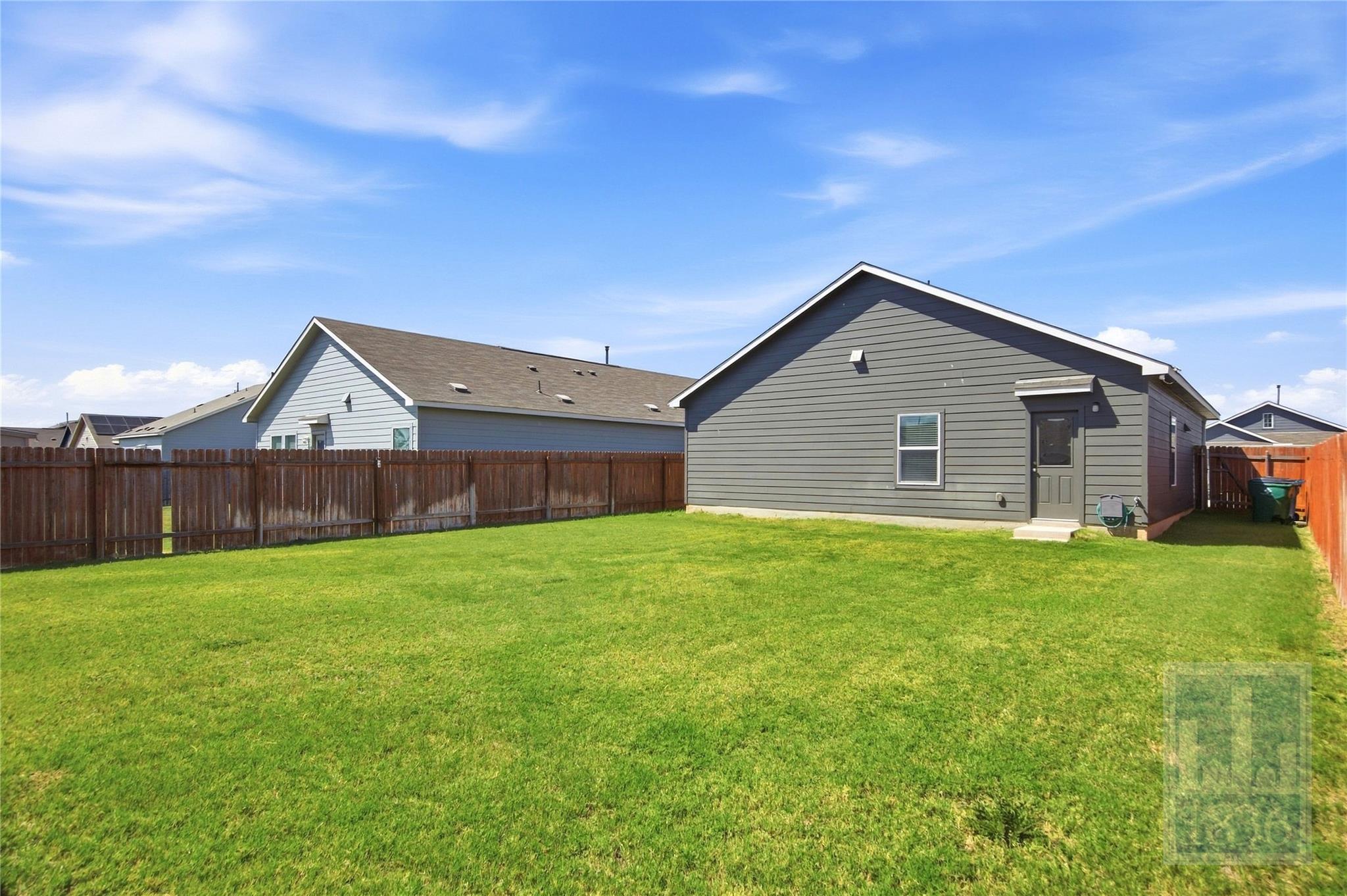 13705 Menard Way Property Photo 17