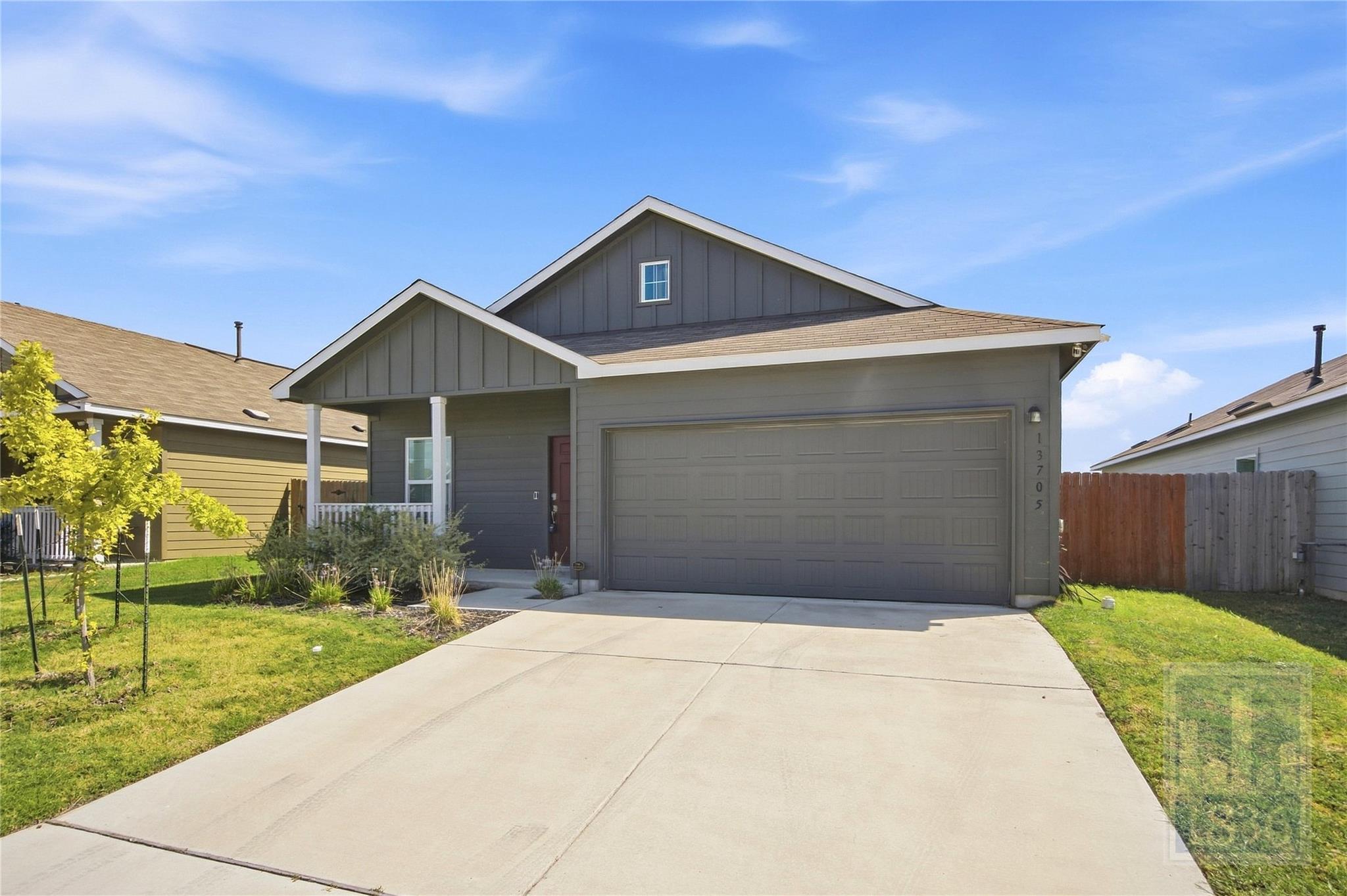 13705 Menard Way Property Photo 22